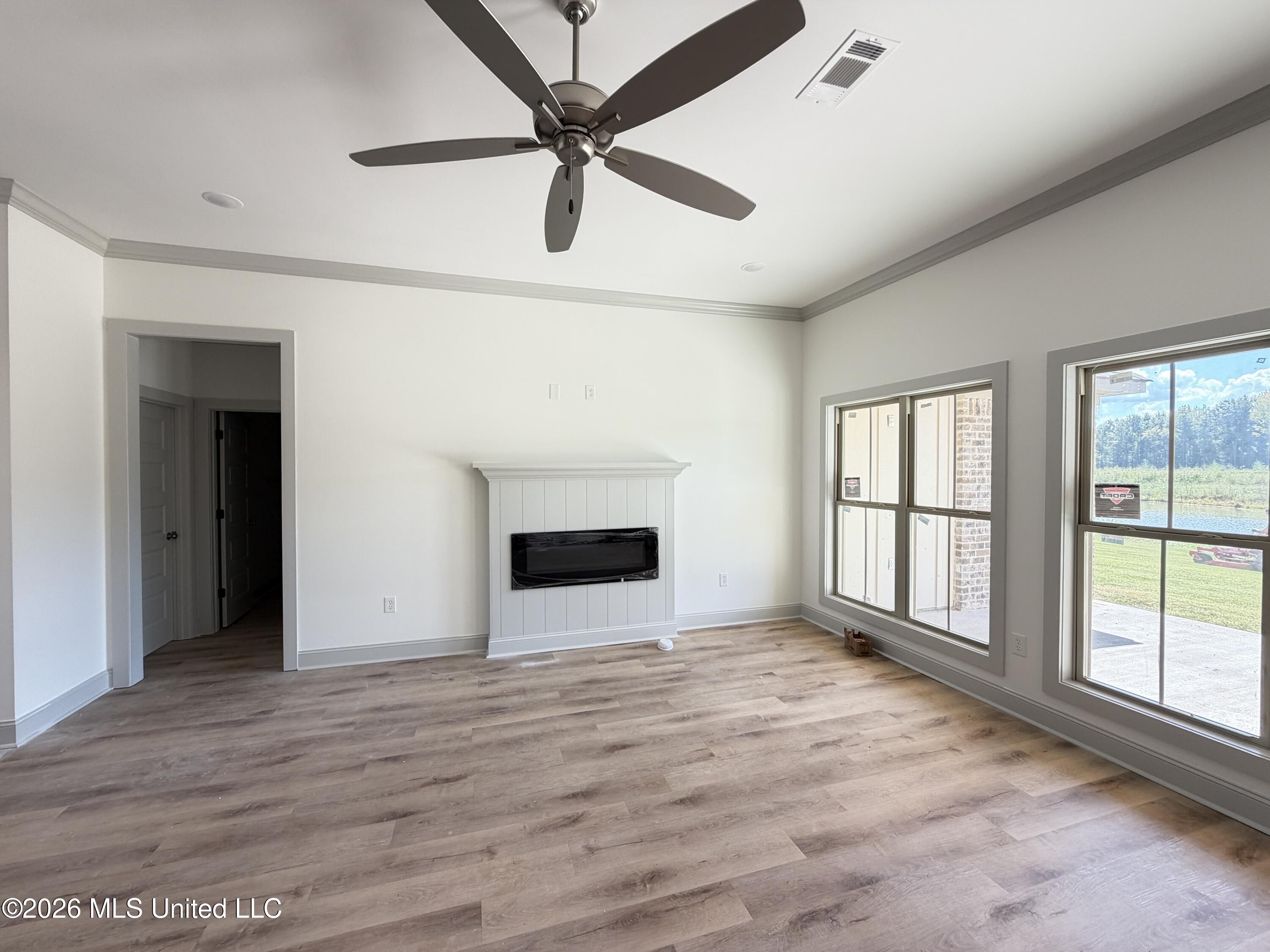 150 Stapleton Drive Property Photo 5