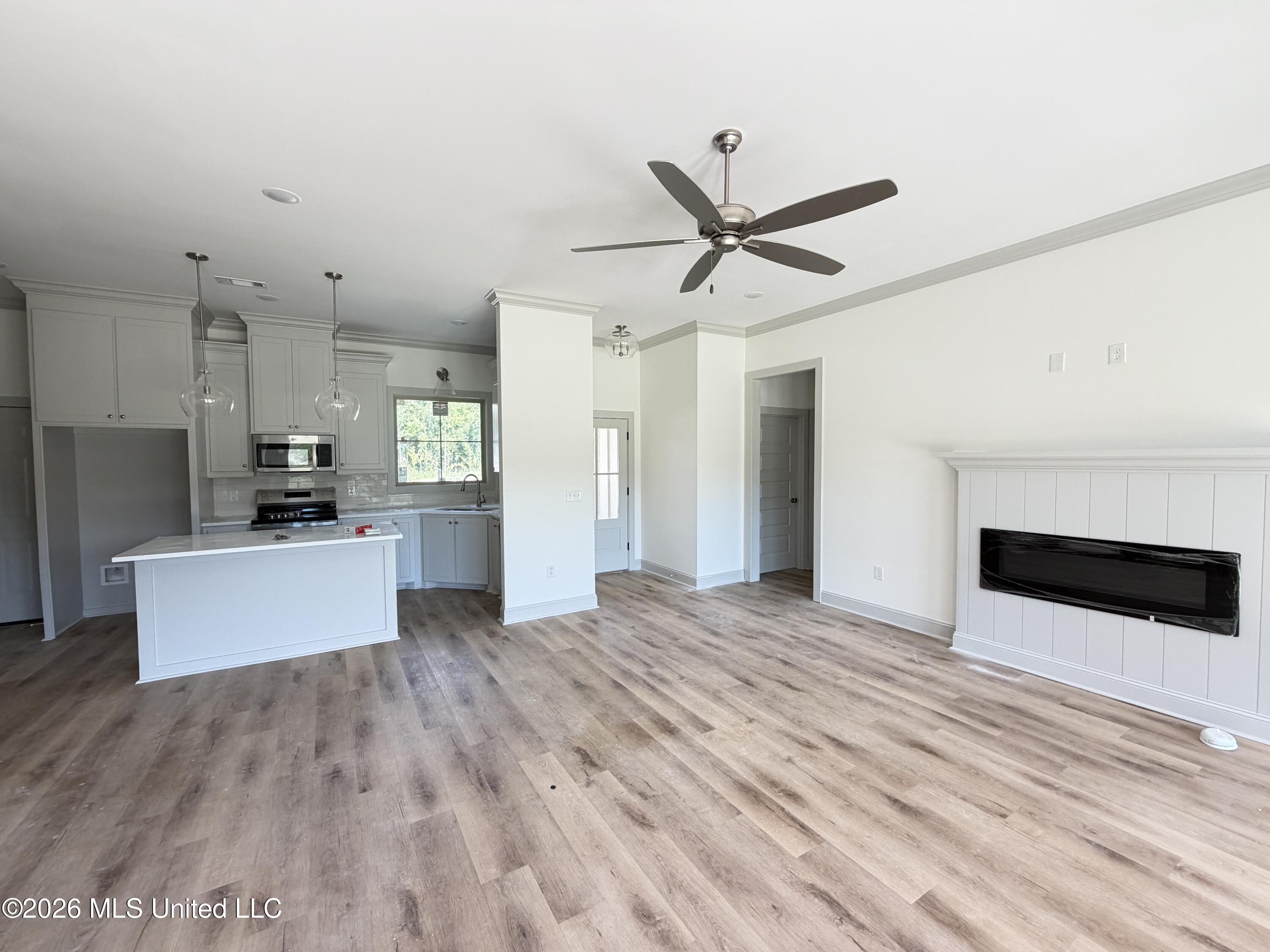 150 Stapleton Drive Property Photo 6
