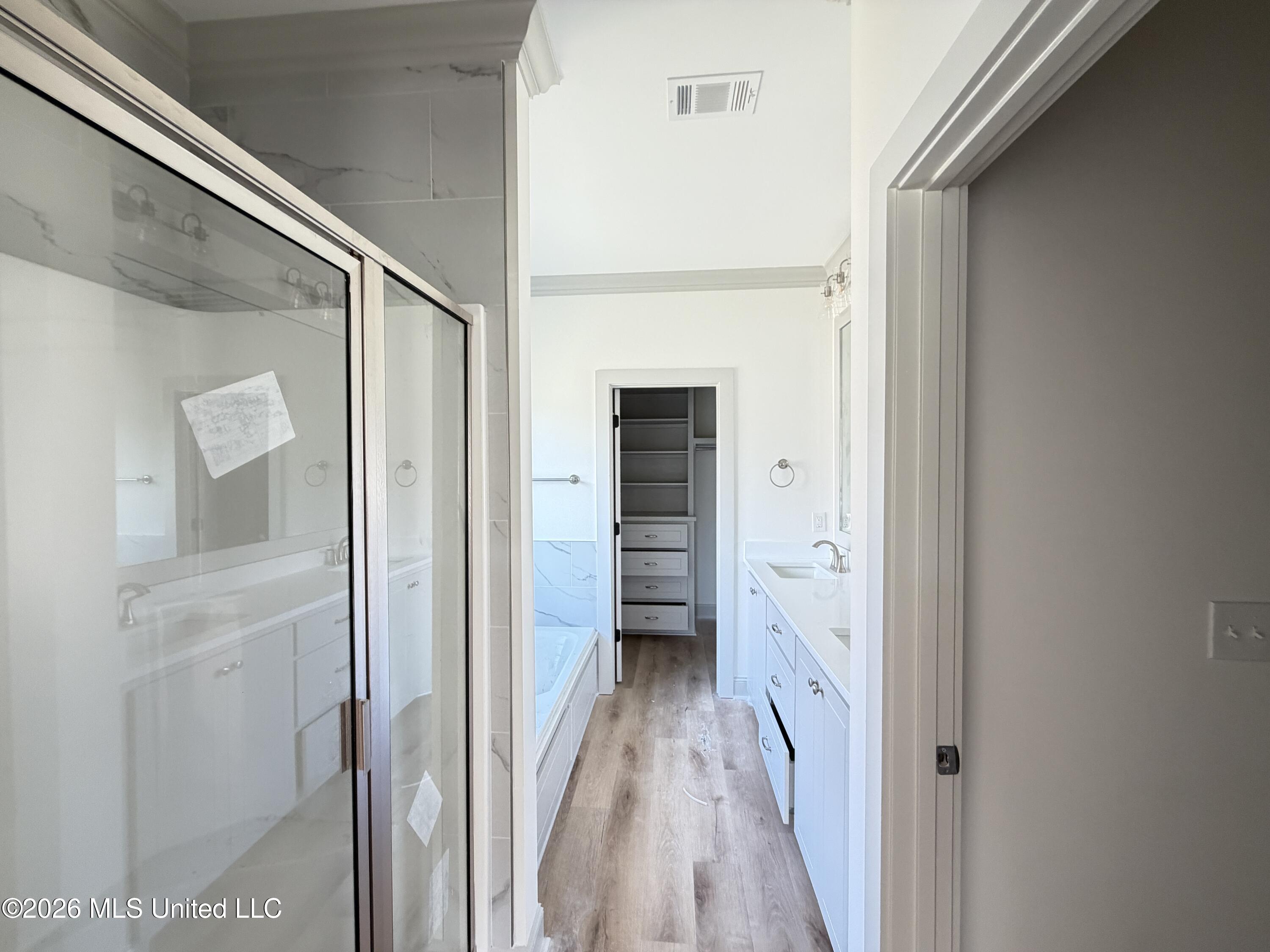 150 Stapleton Drive Property Photo 17