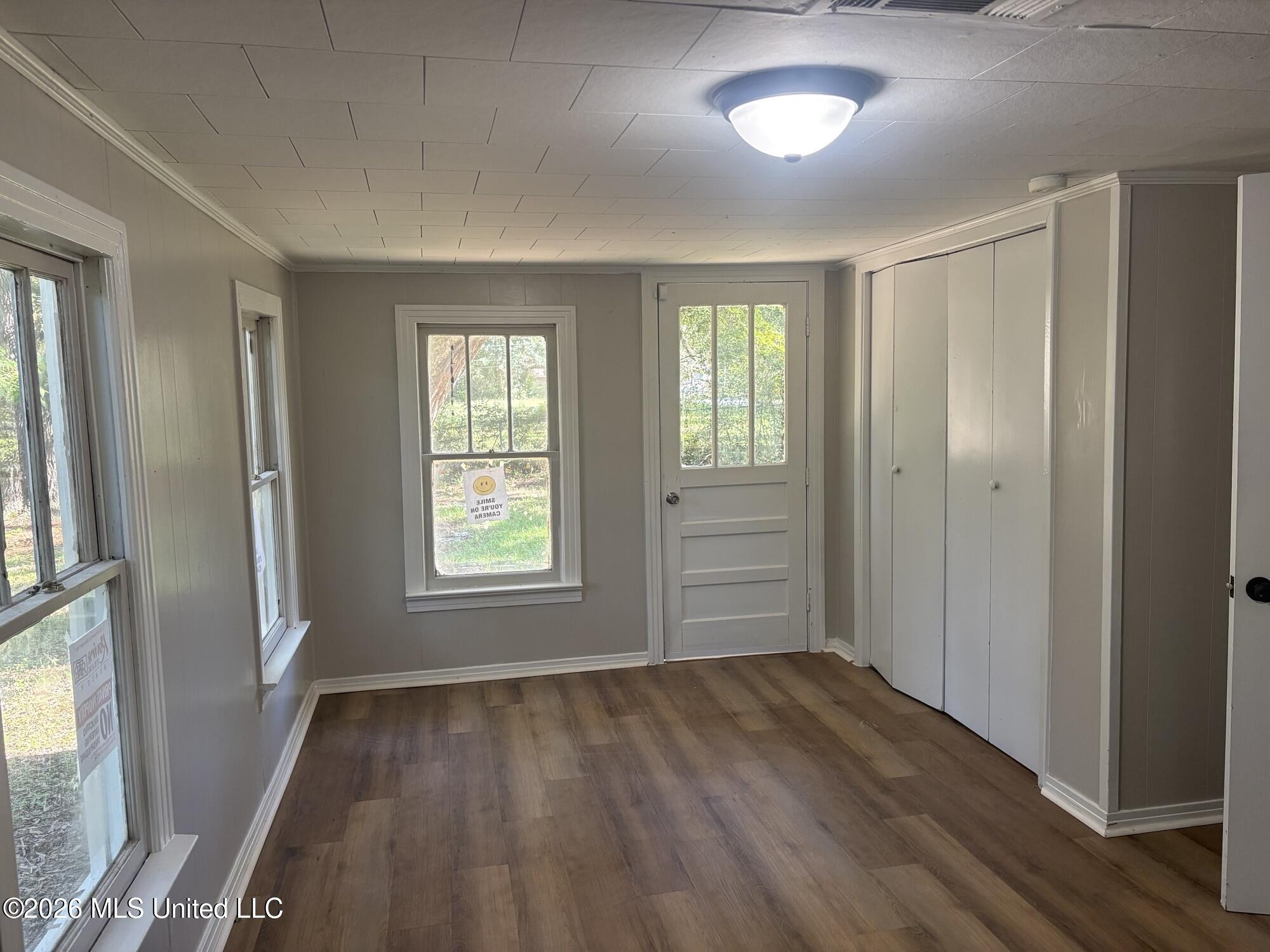4607 Briggs Street Property Photo 4
