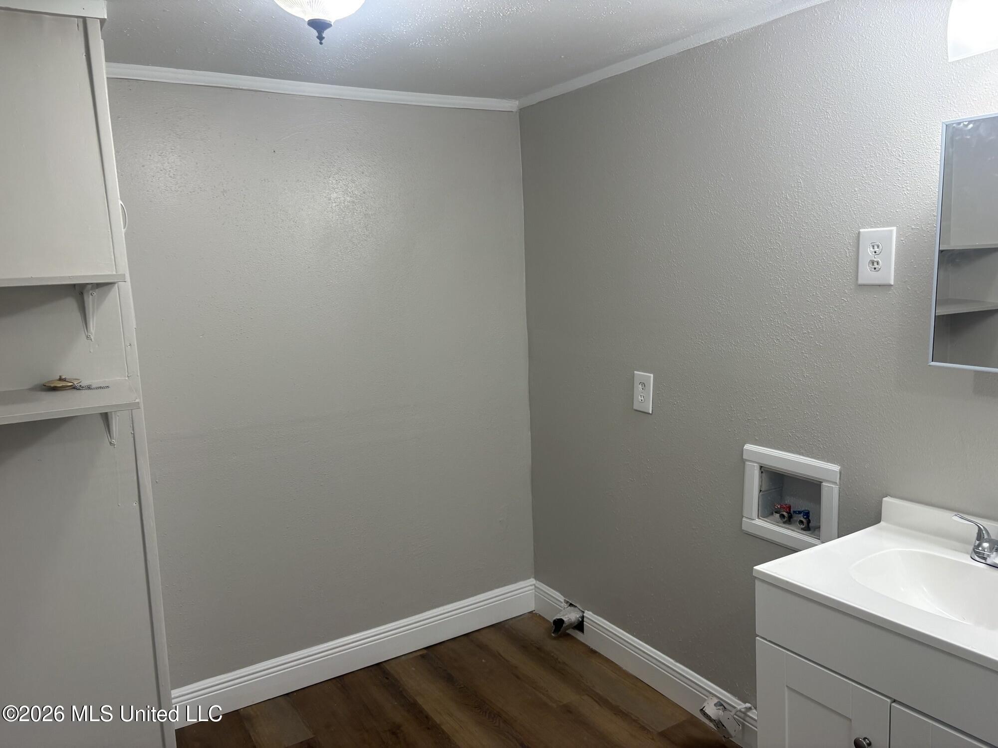 4607 Briggs Street Property Photo 11