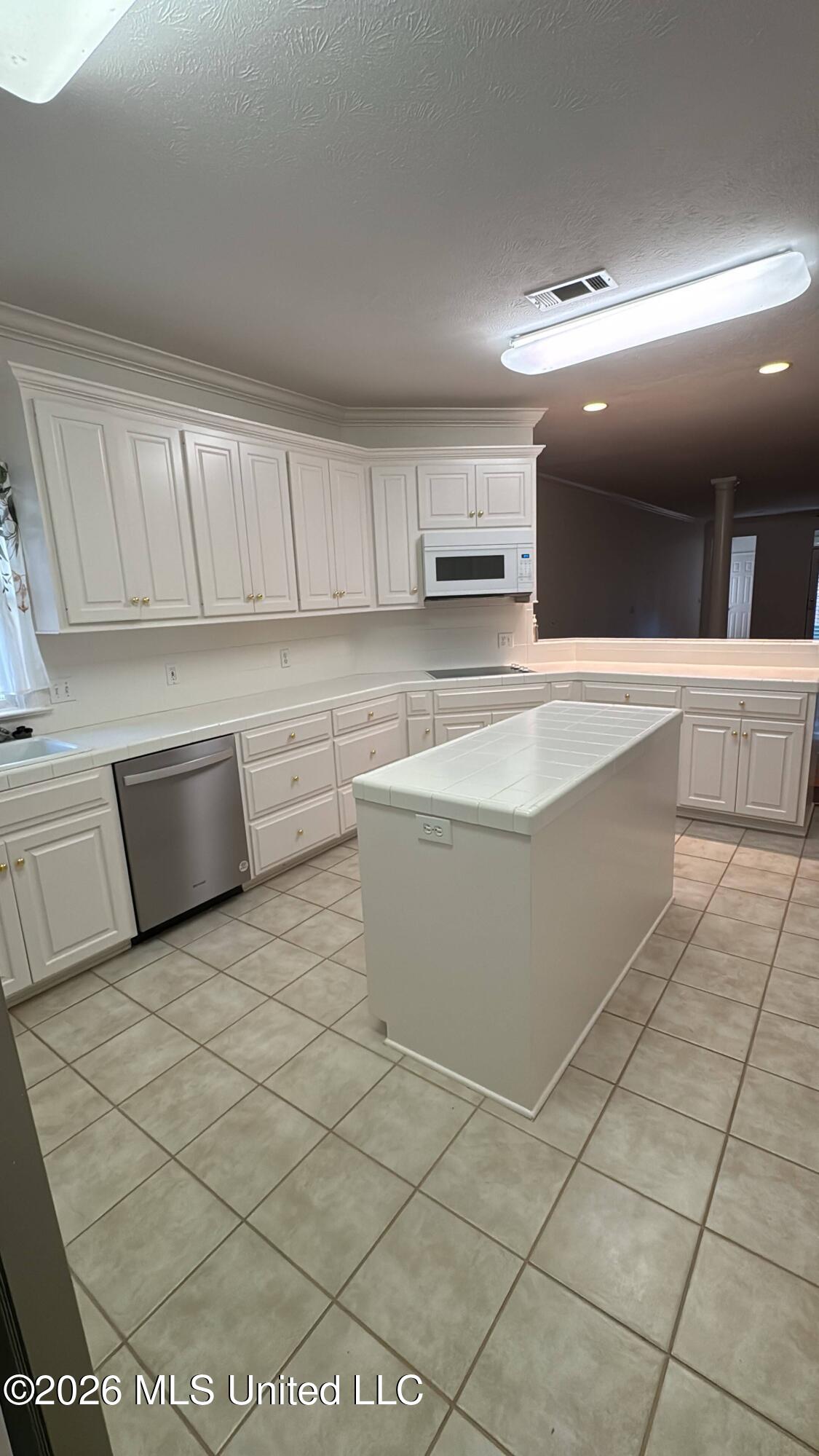 306 Colony Ridge Court Property Photo 5