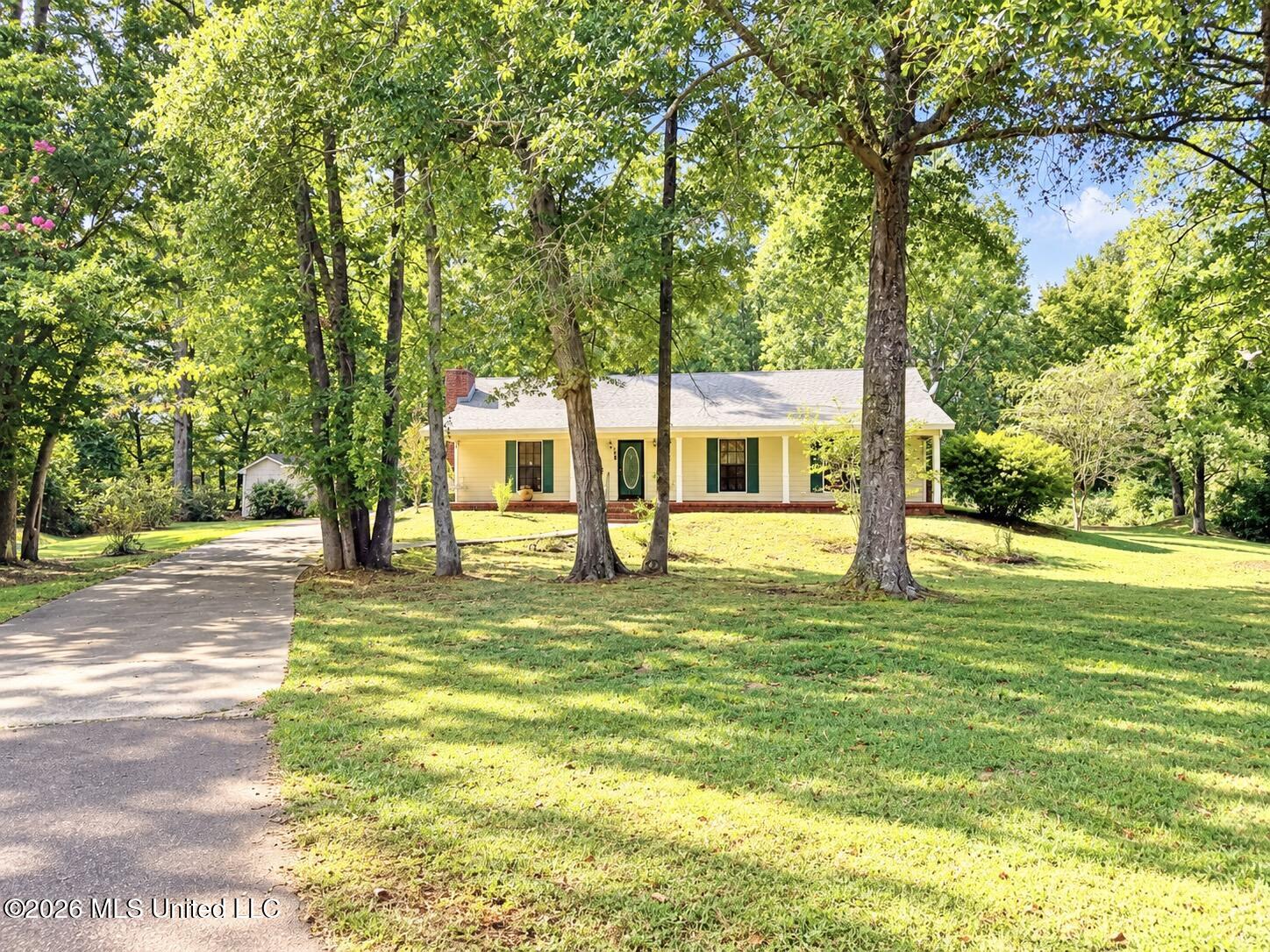 304 Pebblecreek Road Property Photo 3