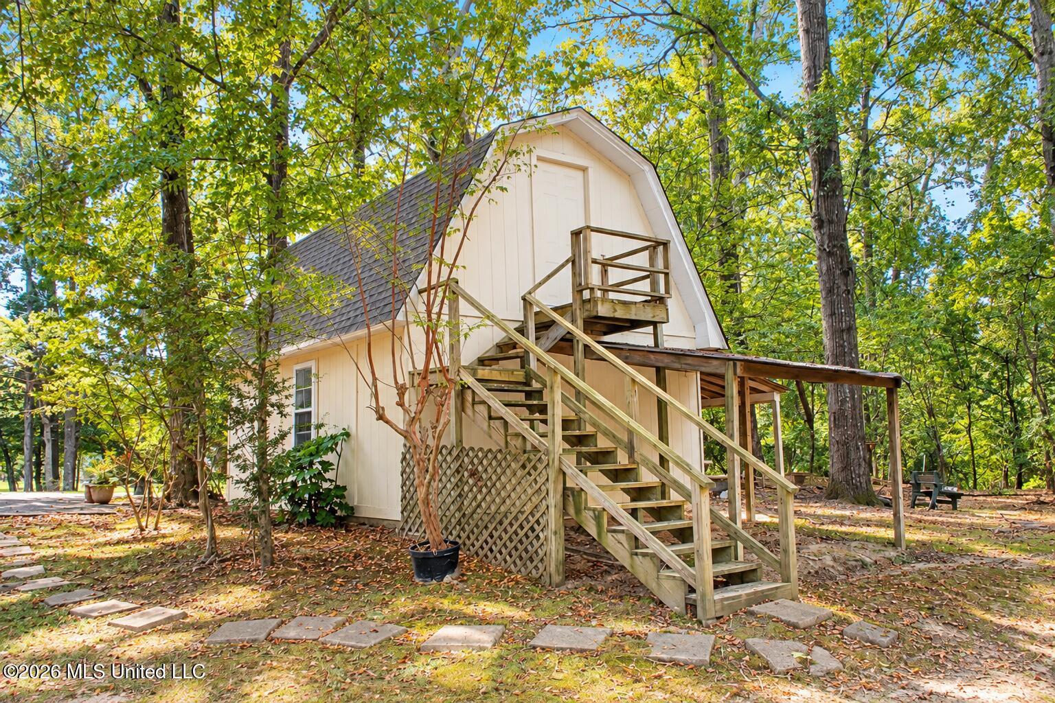 304 Pebblecreek Road Property Photo 36
