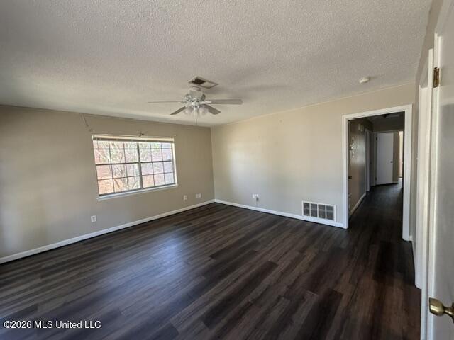 2136 Baywood Drive Property Photo 4