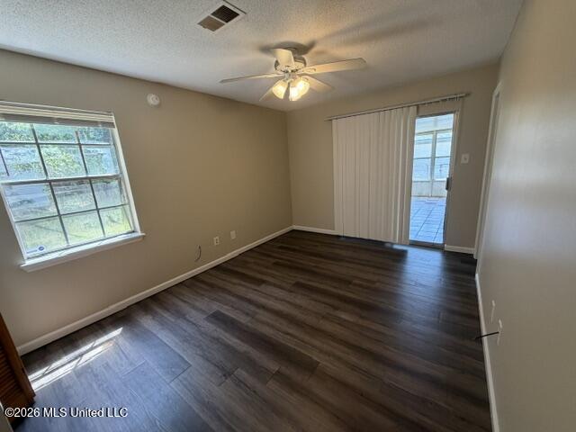 2136 Baywood Drive Property Photo 8