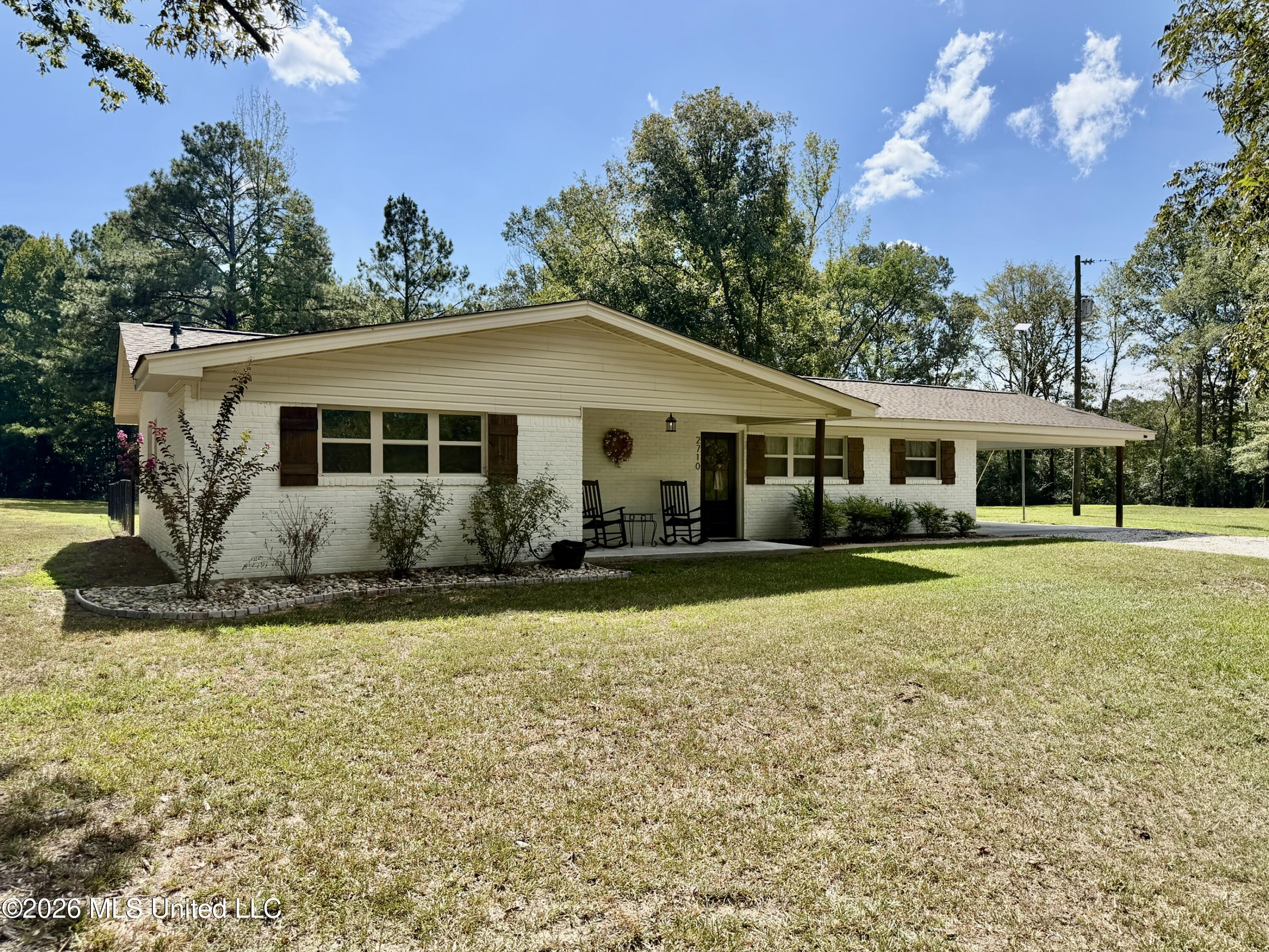 2710 Simpson Hwy 469 Property Photo 2