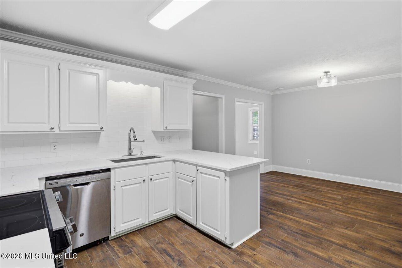 102 Harvest Cove Property Photo 8