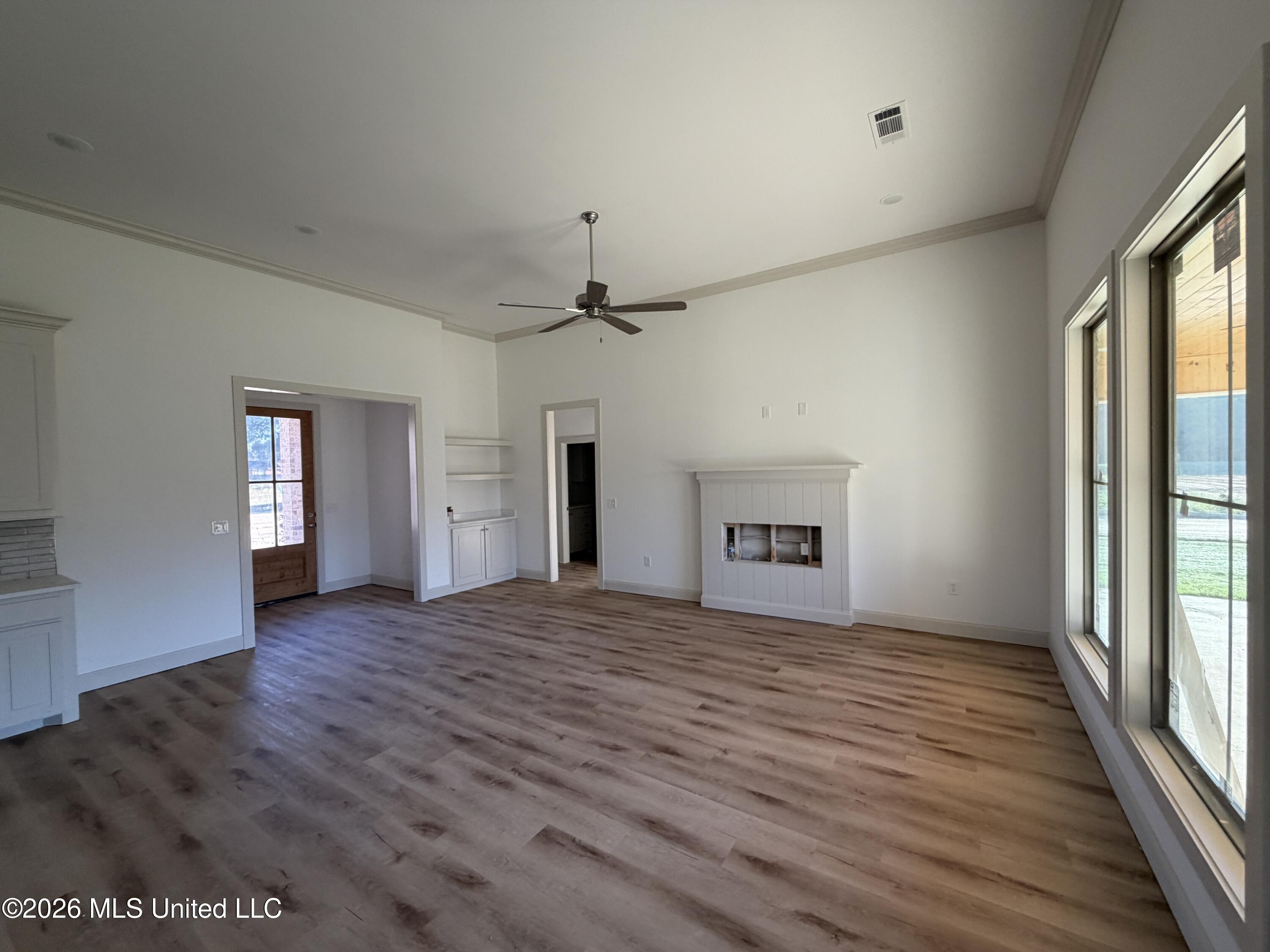 311 Brookfield Circle Property Photo 5
