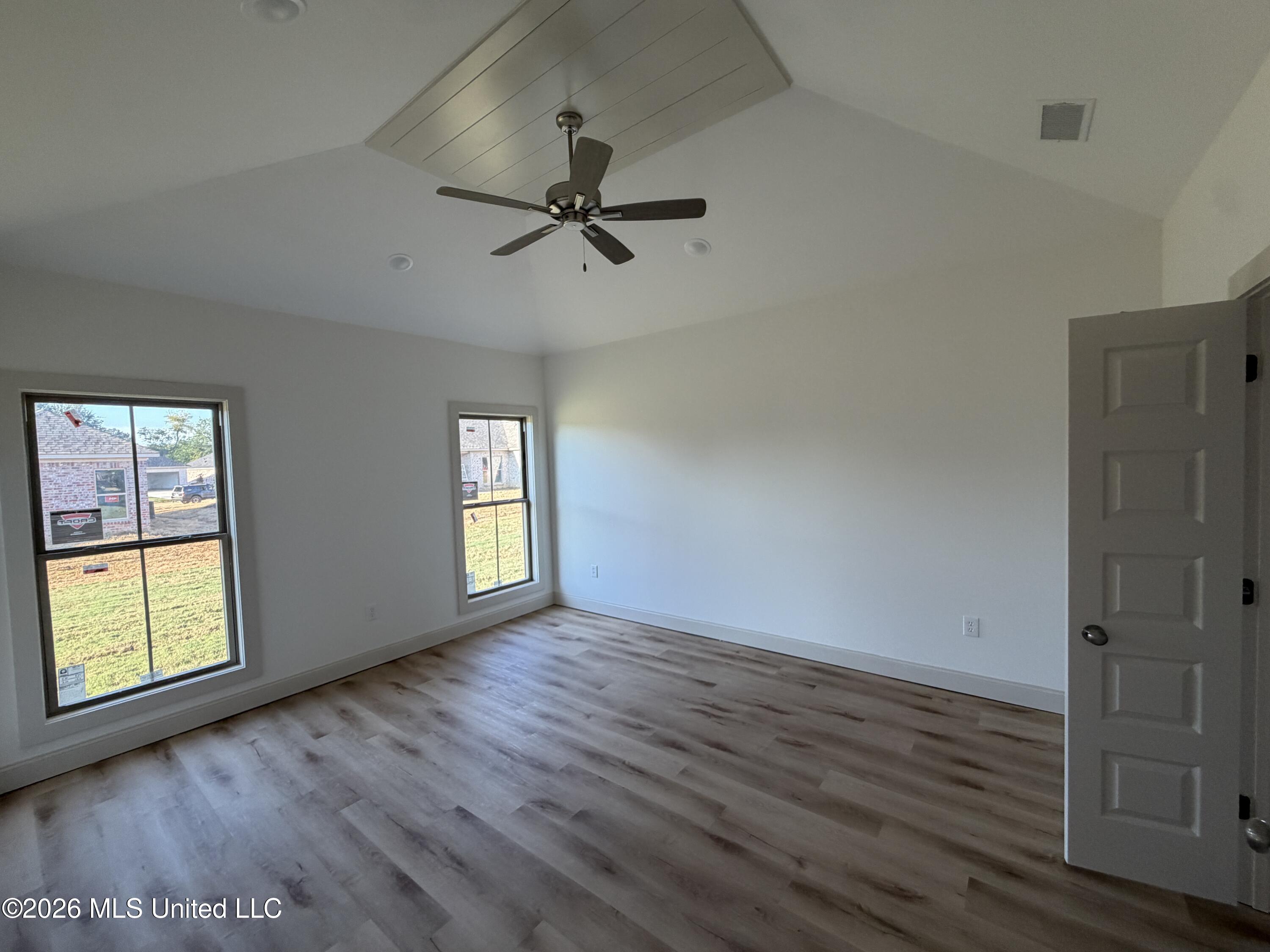 311 Brookfield Circle Property Photo 11