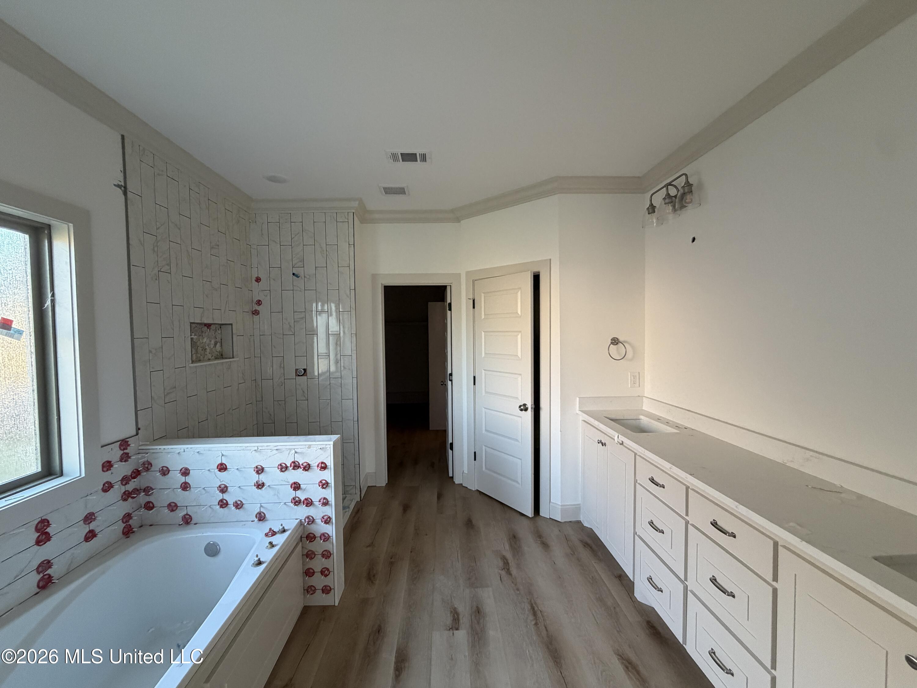311 Brookfield Circle Property Photo 13