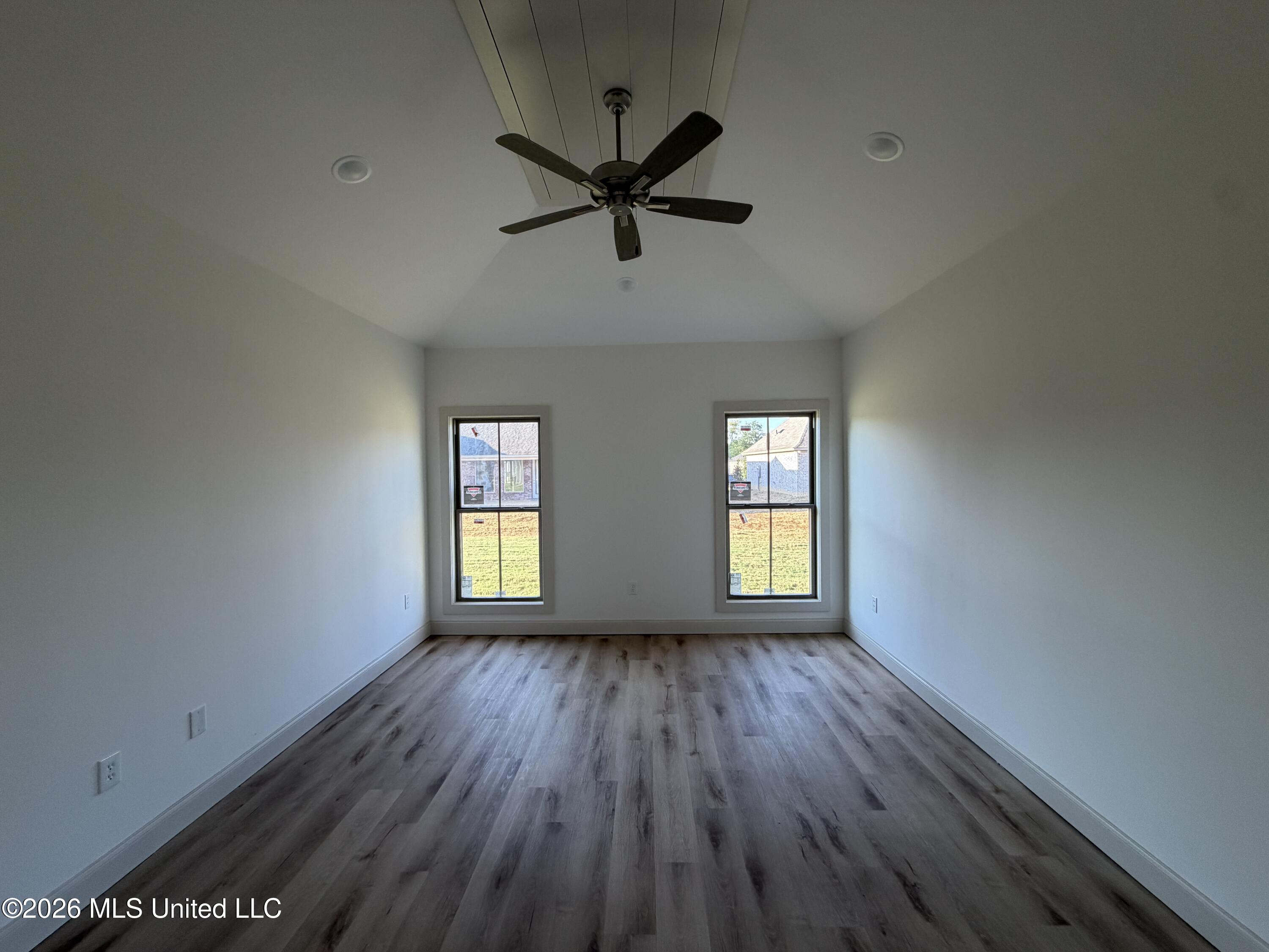 311 Brookfield Circle Property Photo 16