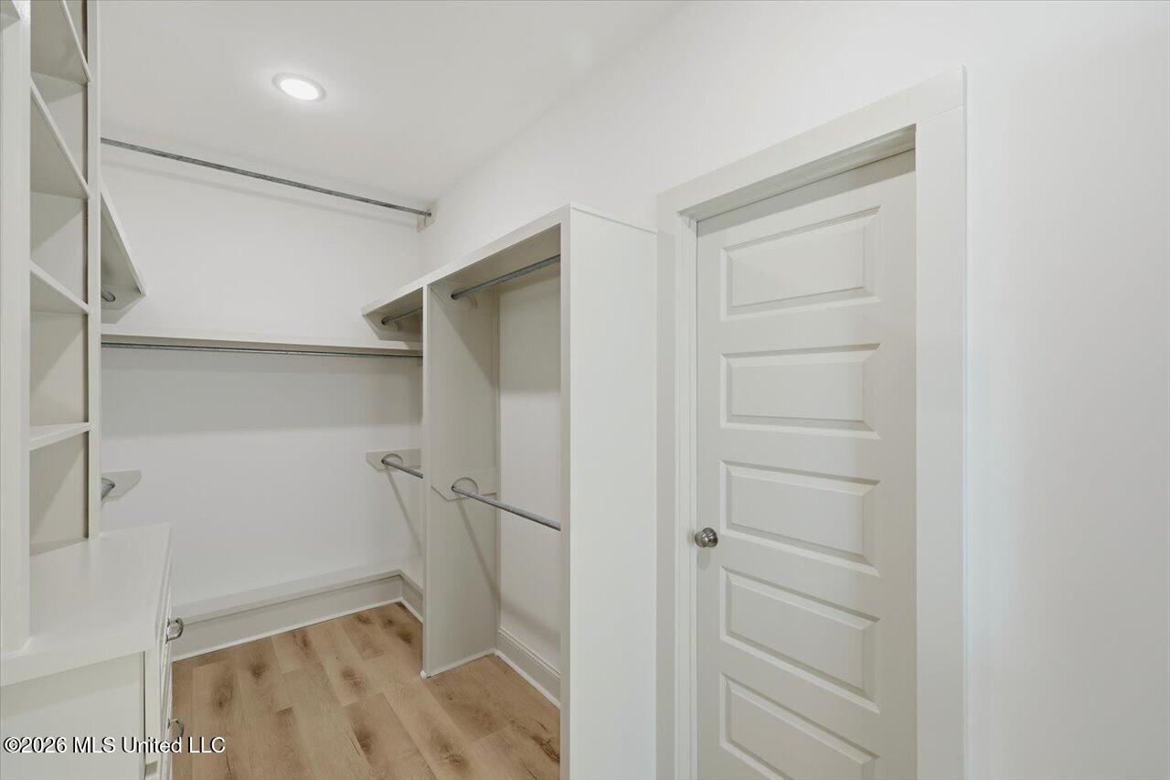 311 Brookfield Circle Property Photo 27