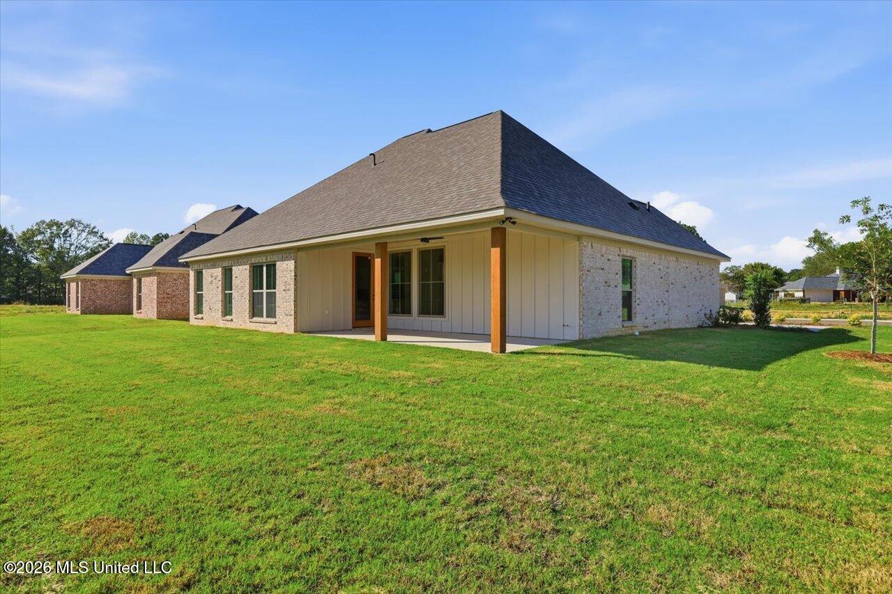 311 Brookfield Circle Property Photo 33