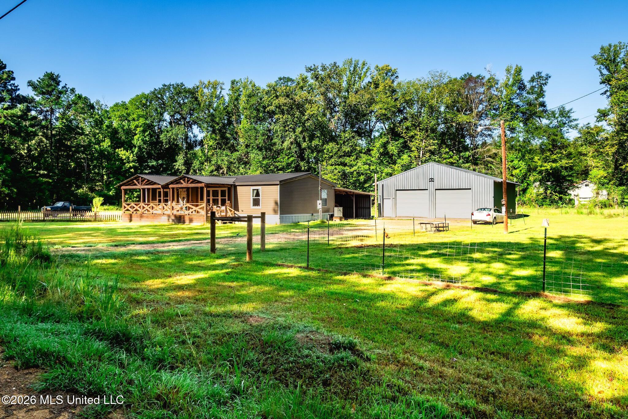 110 Hickory Ridge Cove Property Photo 3