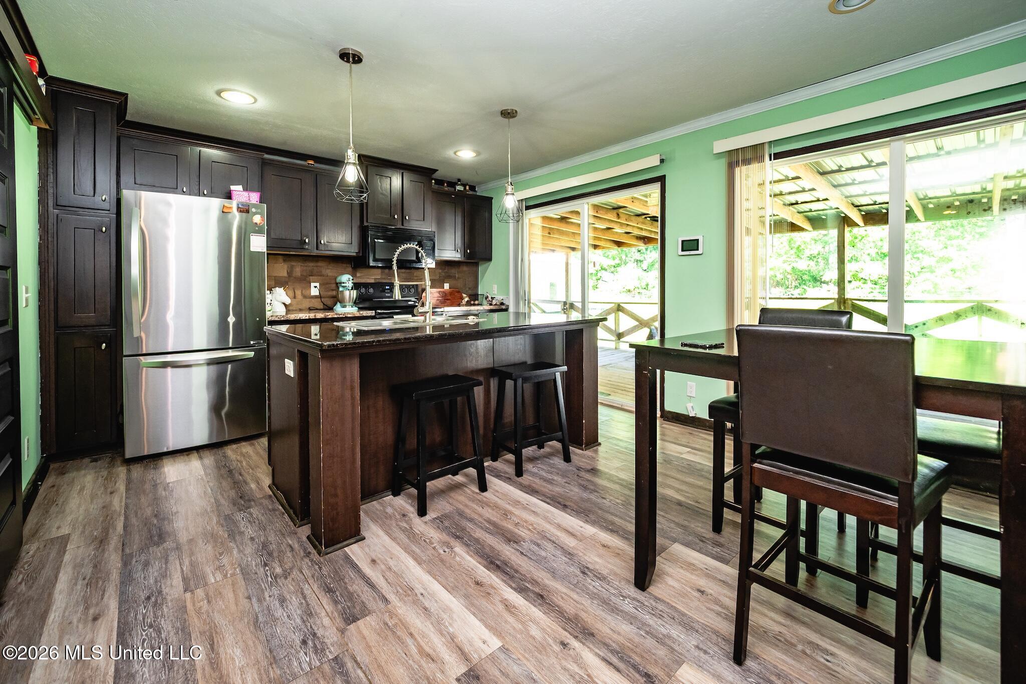 110 Hickory Ridge Cove Property Photo 6