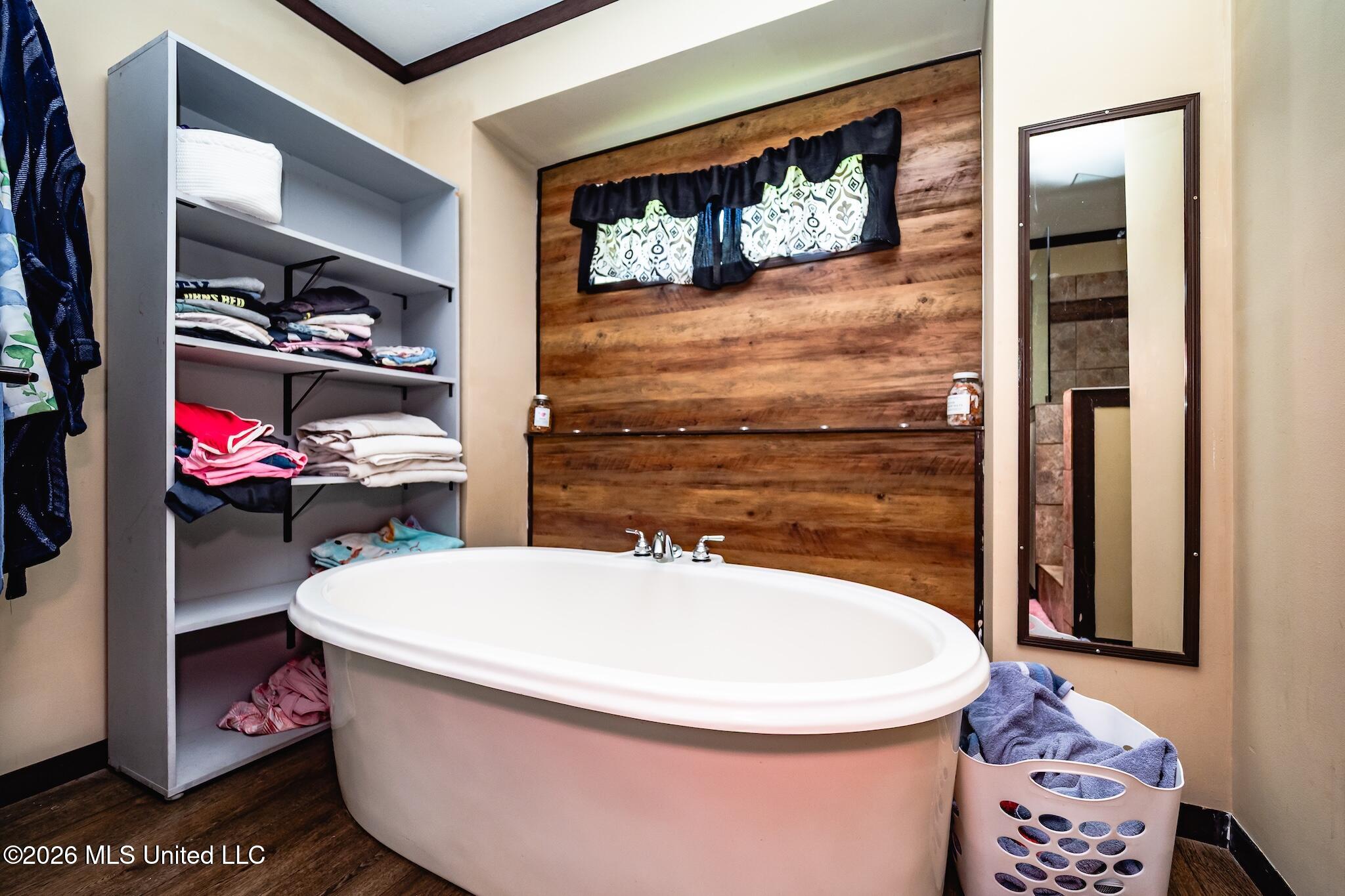 110 Hickory Ridge Cove Property Photo 17