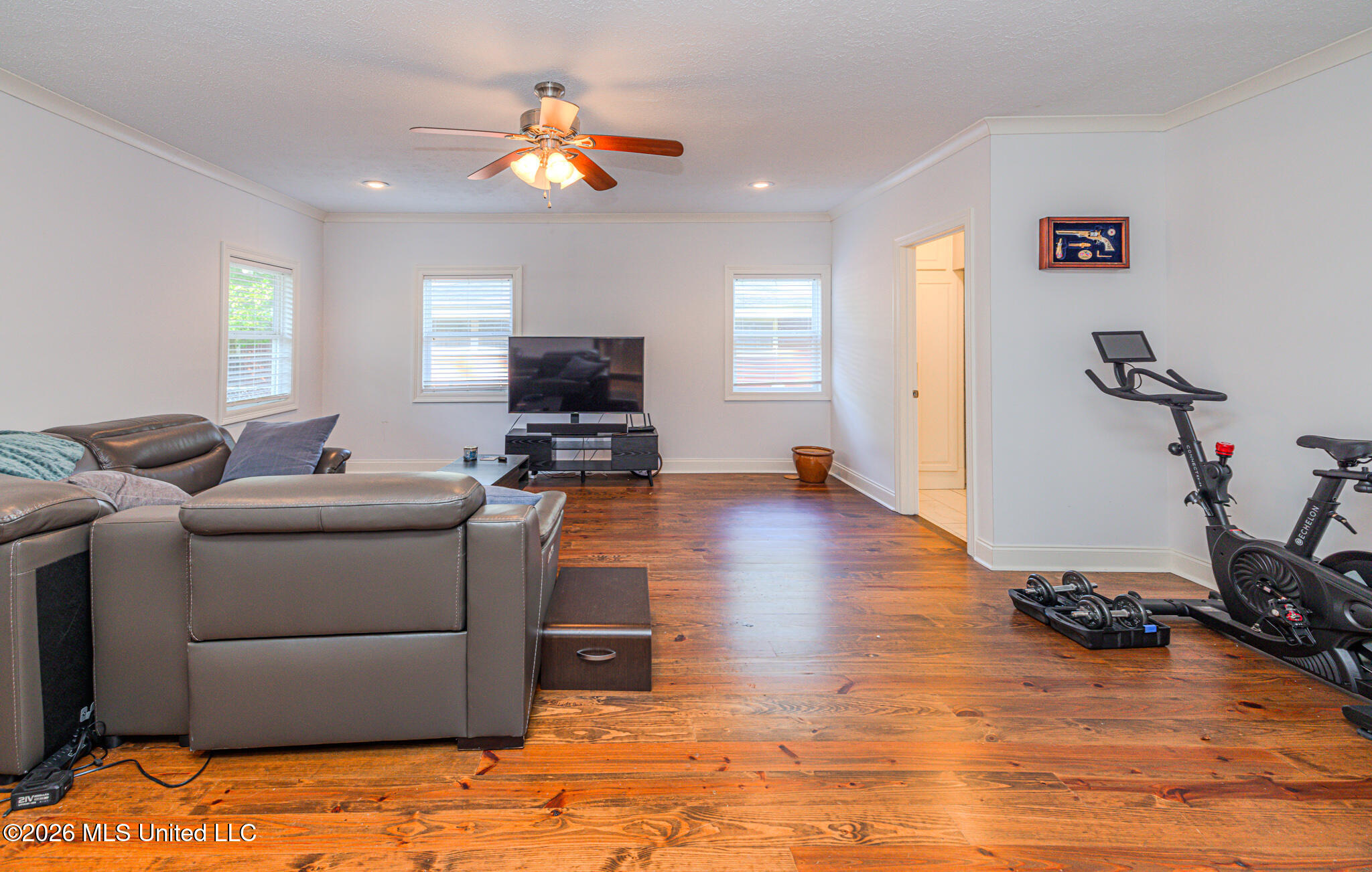 1611 Kent Avenue Property Photo 11