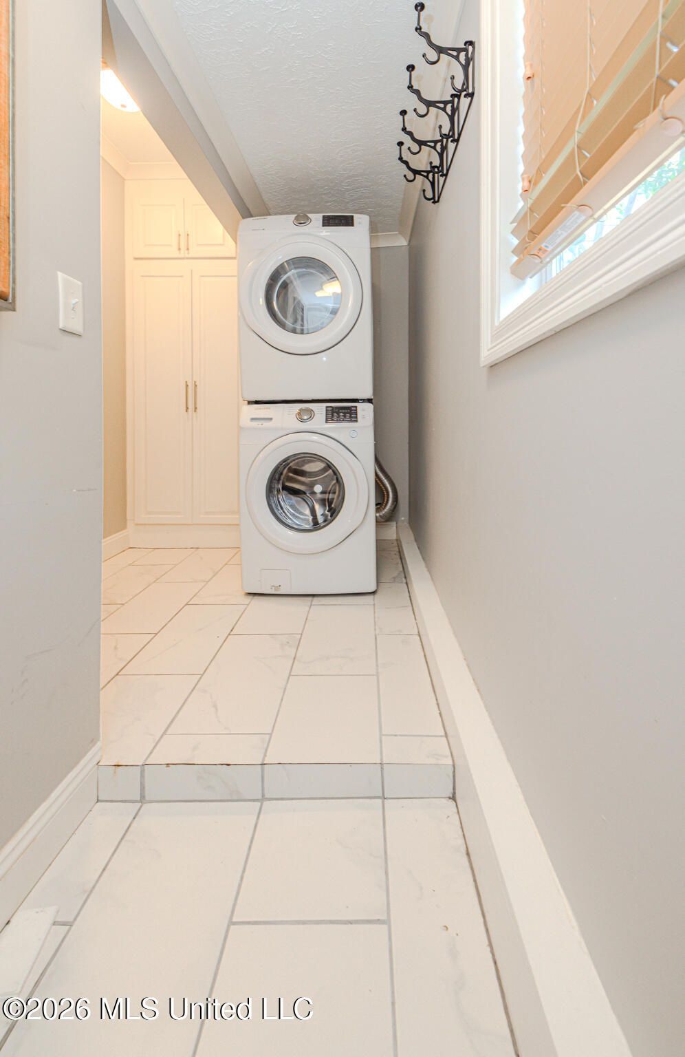 1611 Kent Avenue Property Photo 22