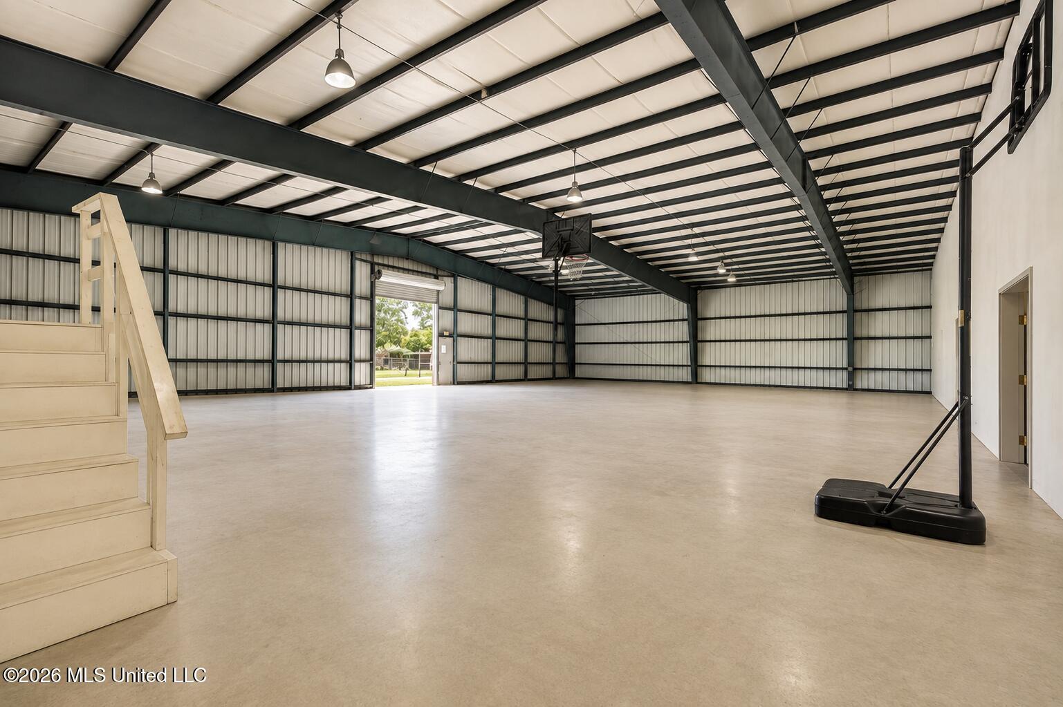 2308 Old Mobile Avenue Property Photo 5