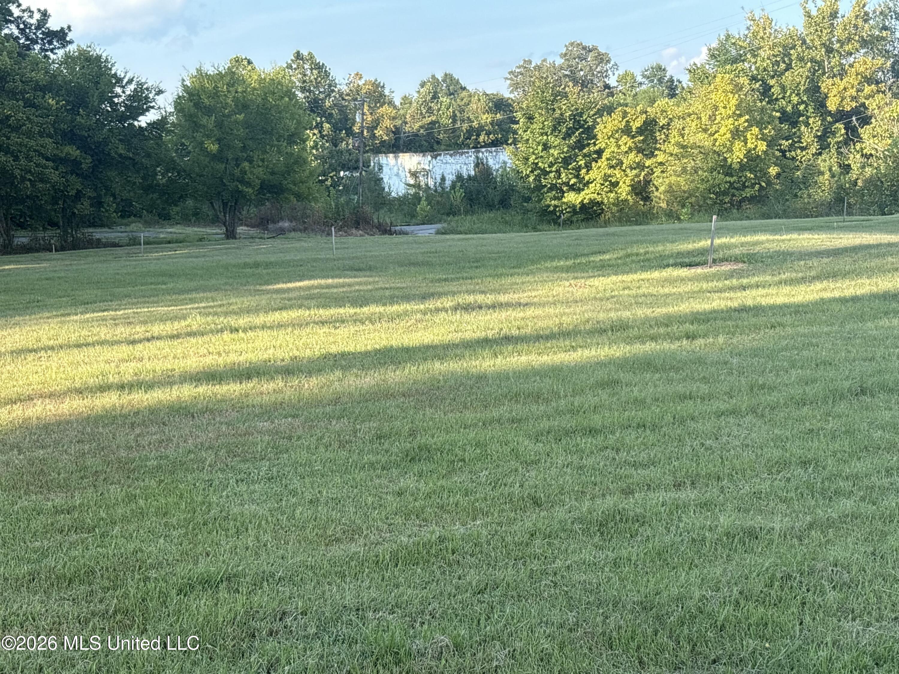 N Compress Street Property Photo 2