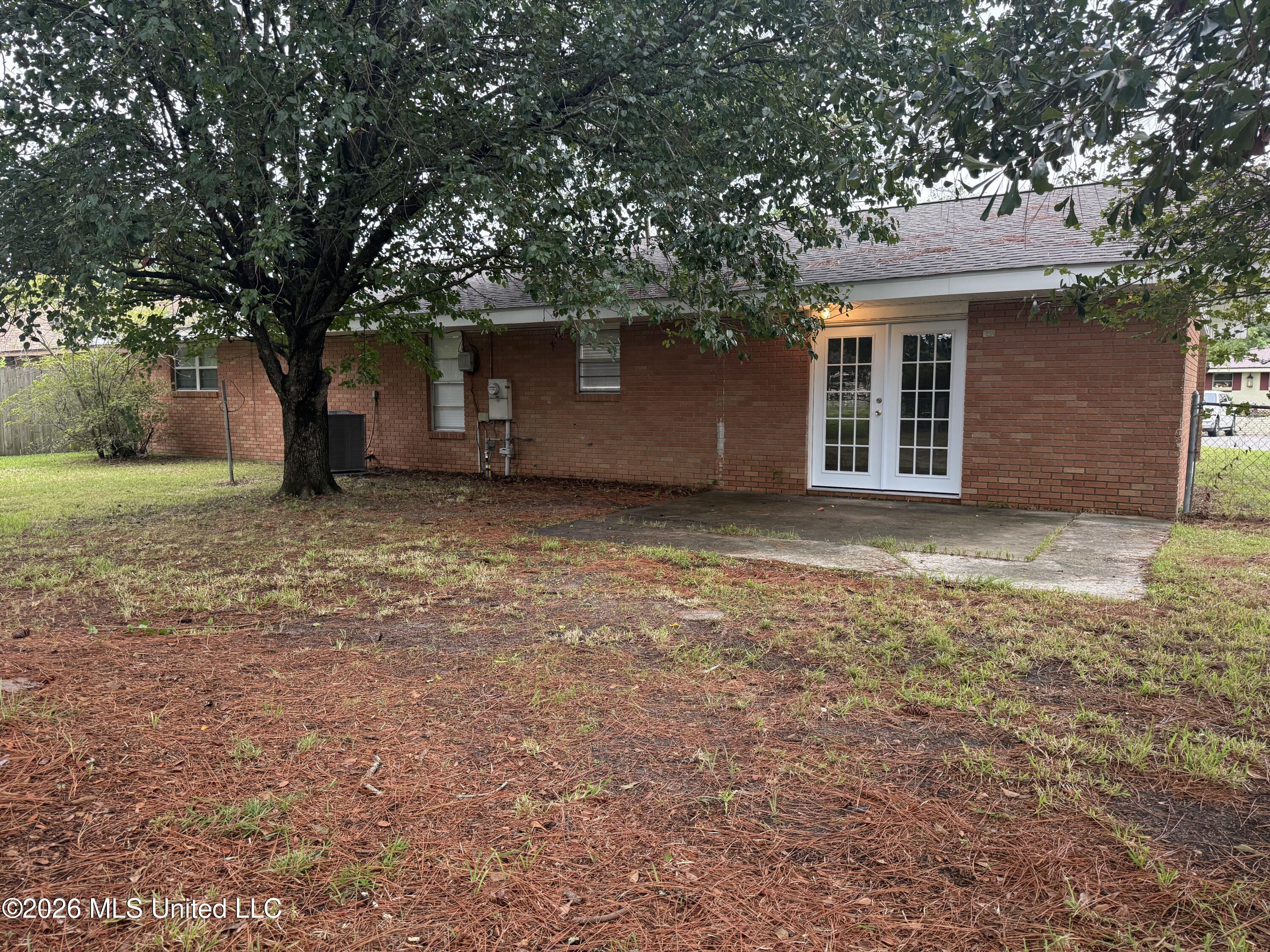 607 Temple Drive Property Photo 4