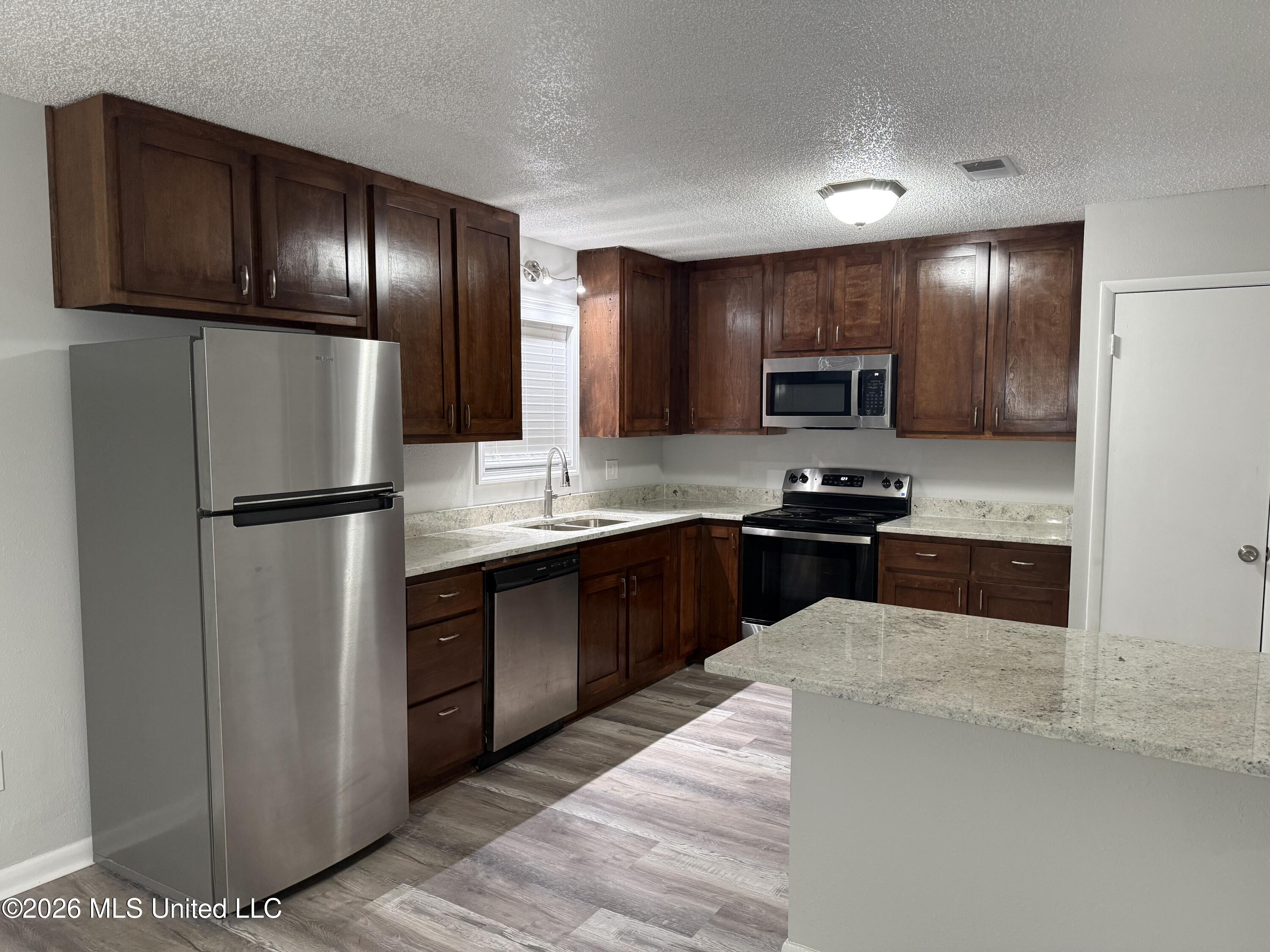 607 Temple Drive Property Photo 12