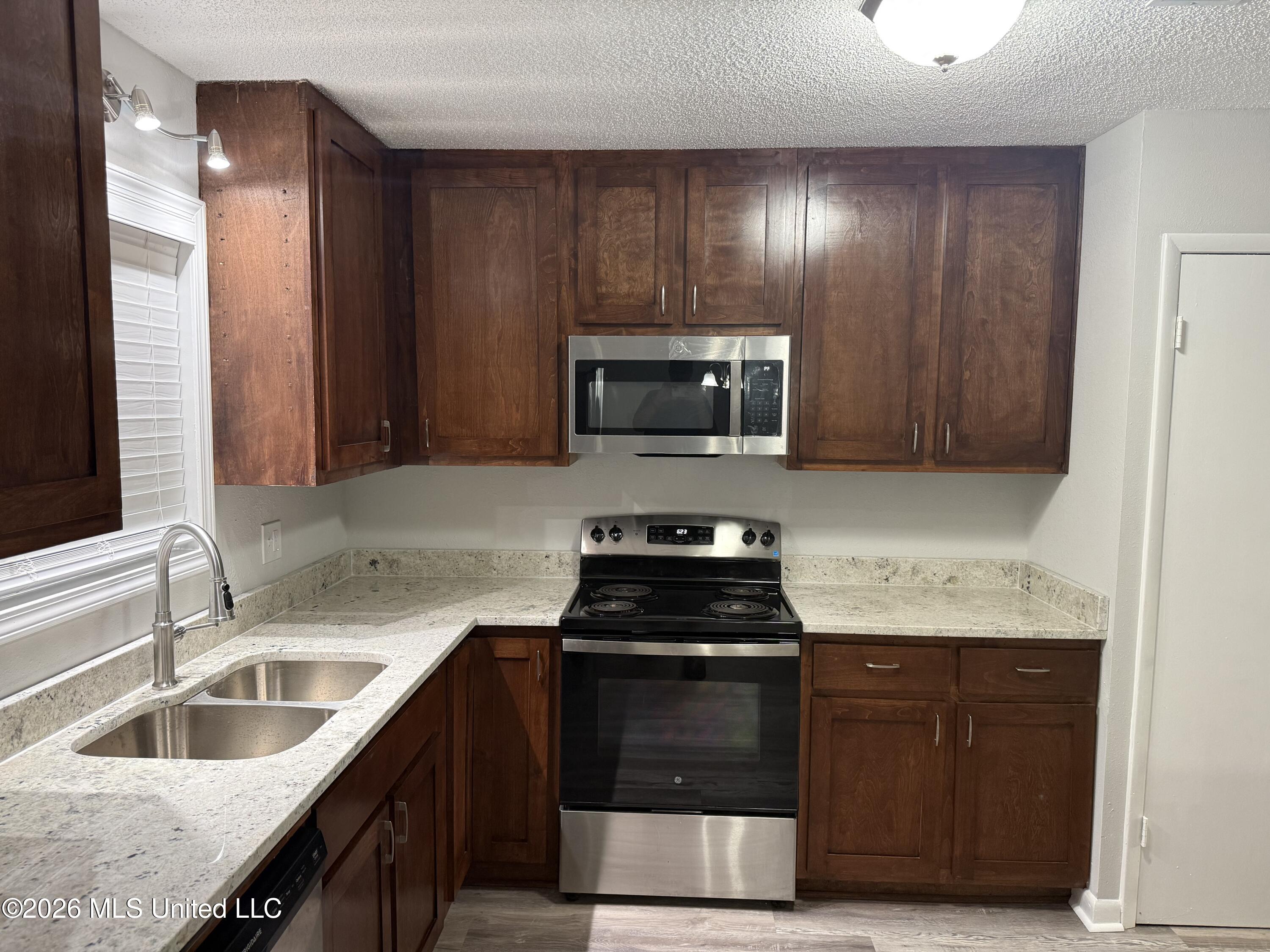 607 Temple Drive Property Photo 14
