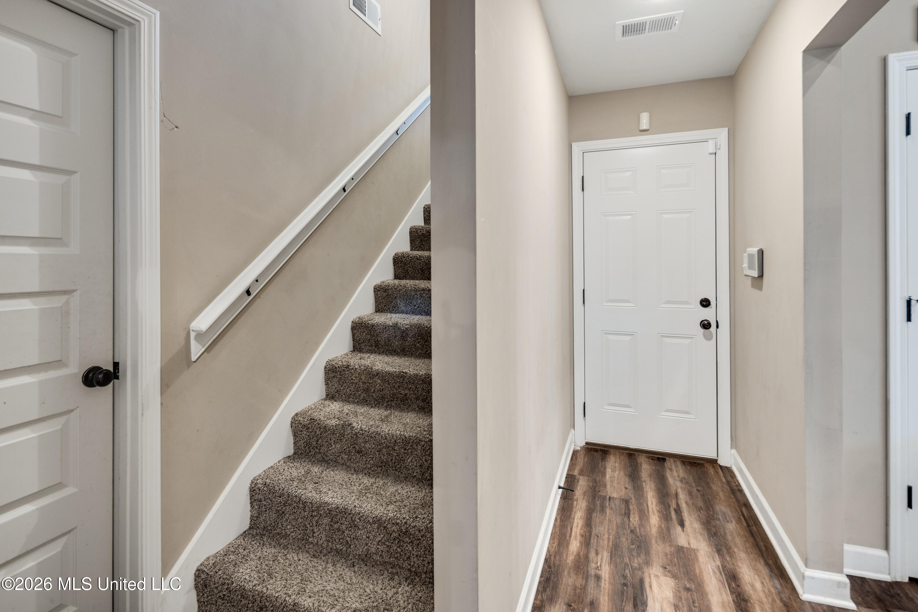 2521 Darlene Street Property Photo 18