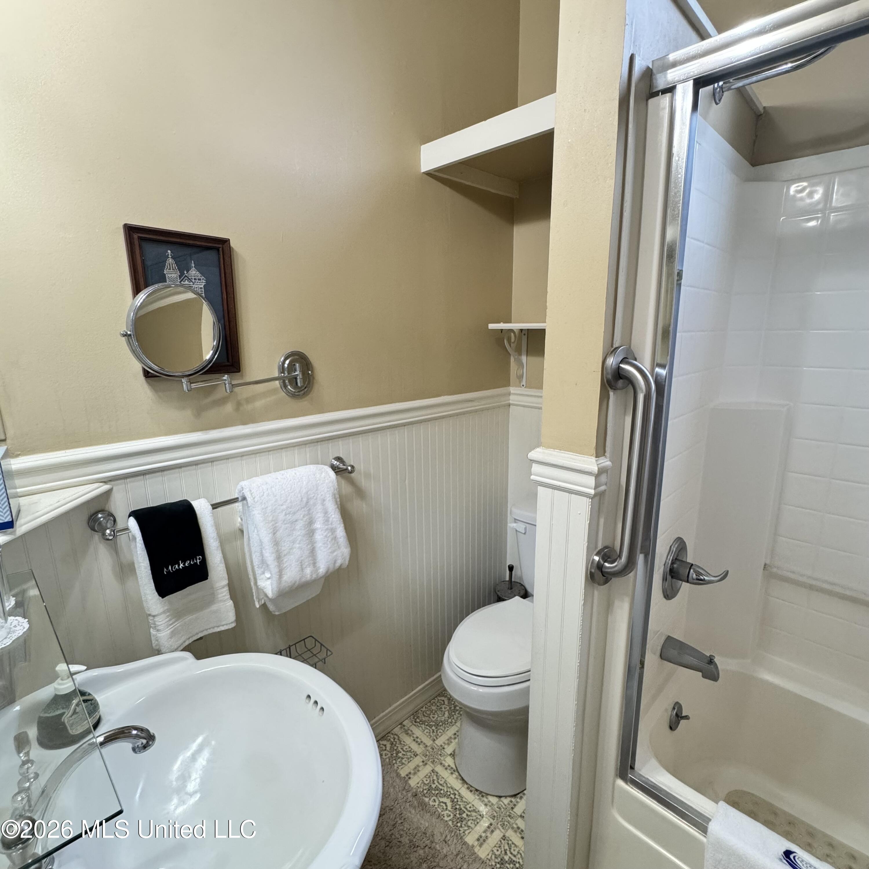 709 N Union Street Property Photo 29