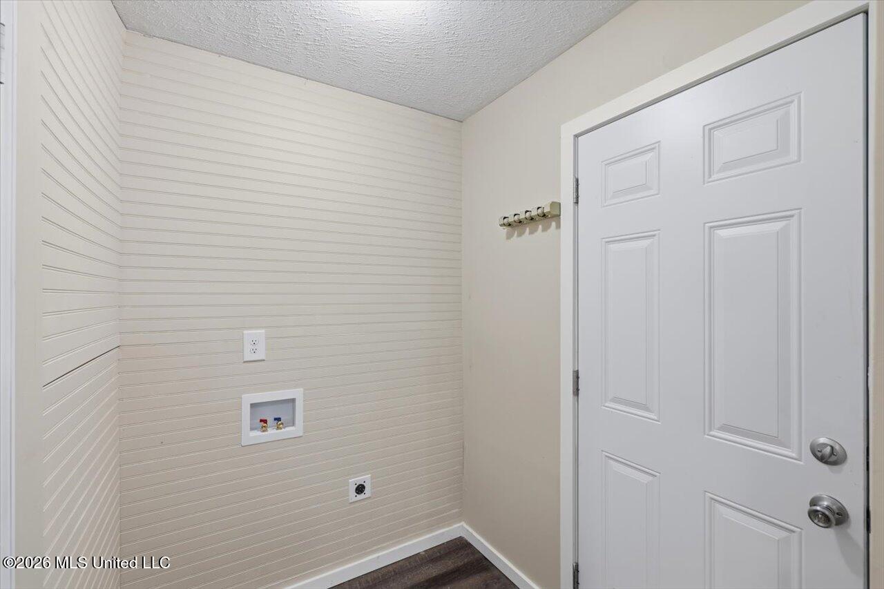 301 Maple Street Property Photo 16
