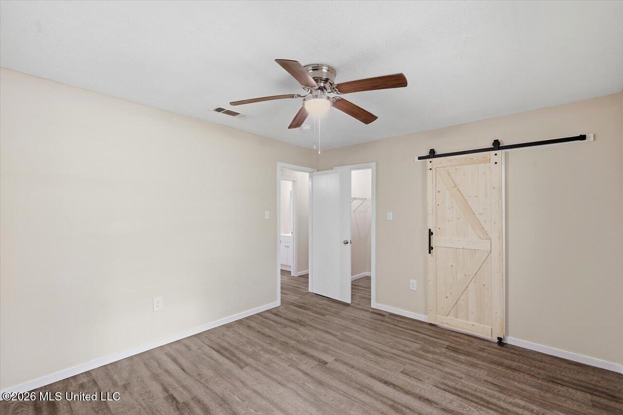 301 Maple Street Property Photo 18
