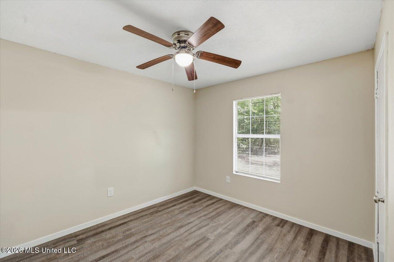301 Maple Street Property Photo 21