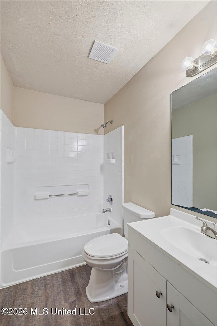 301 Maple Street Property Photo 26