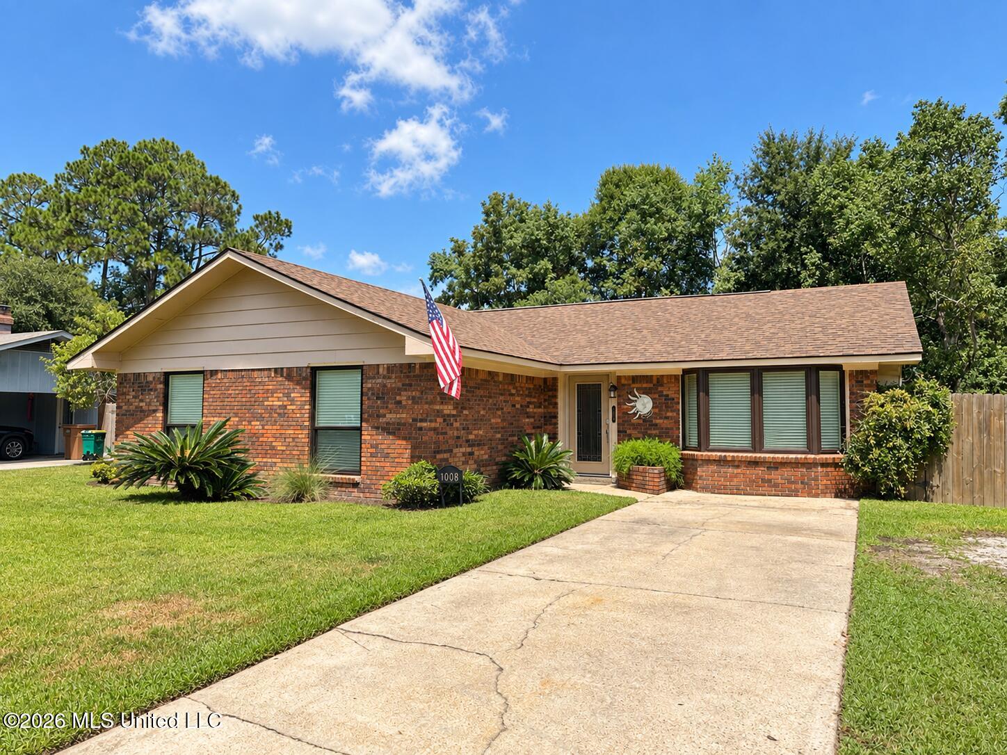 1008 Leigh Street Property Photo 1
