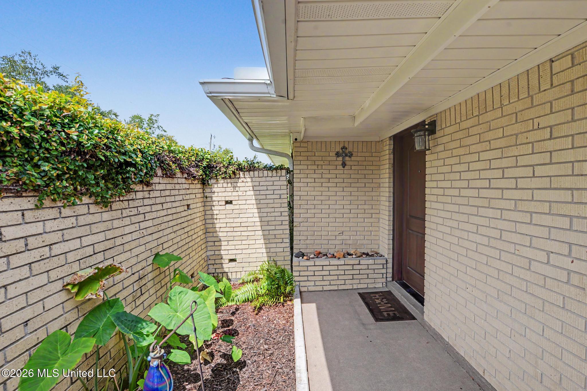11338 Oakleigh Boulevard Property Photo 3