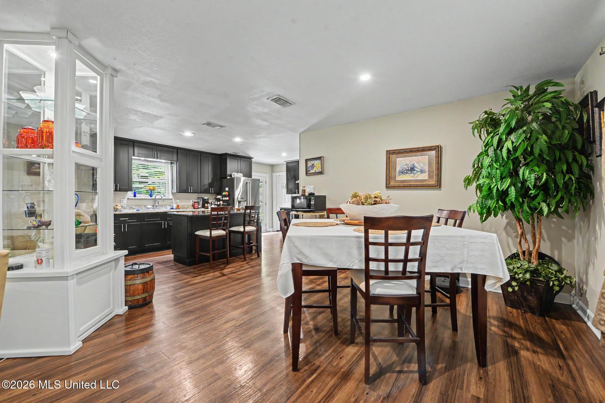 11338 Oakleigh Boulevard Property Photo 8