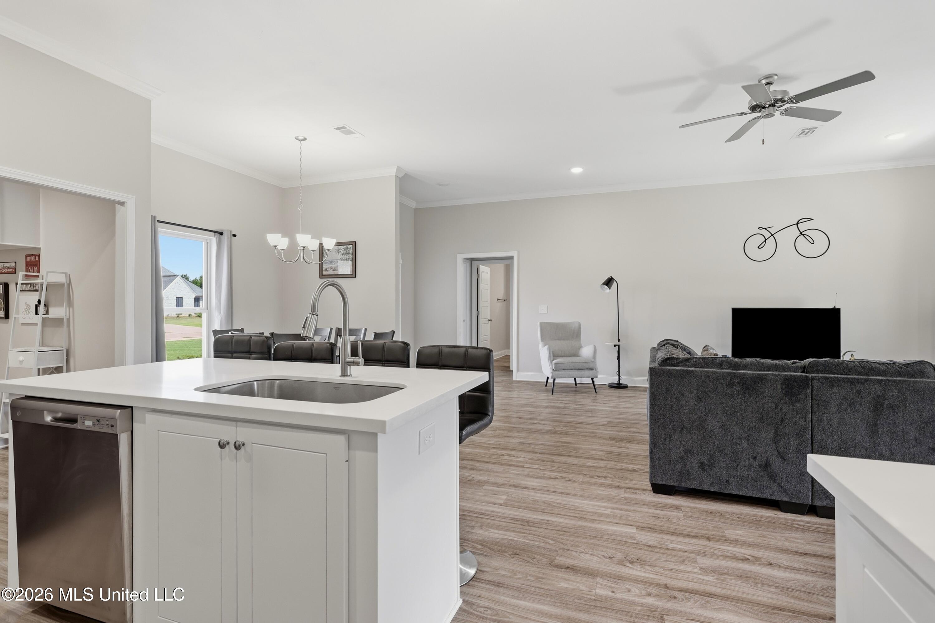 226 Jasmine Cove Circle Property Photo 9