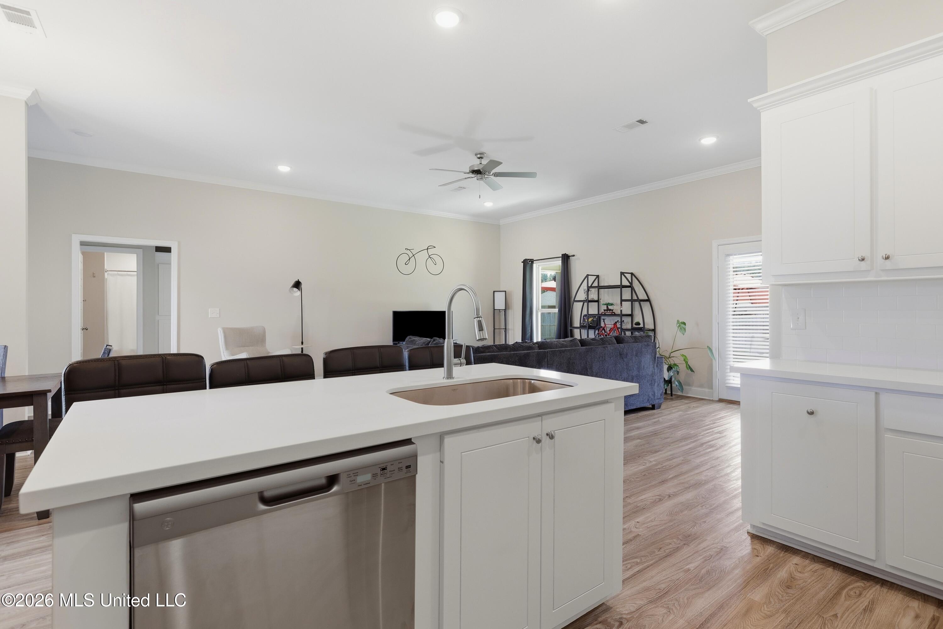 226 Jasmine Cove Circle Property Photo 10