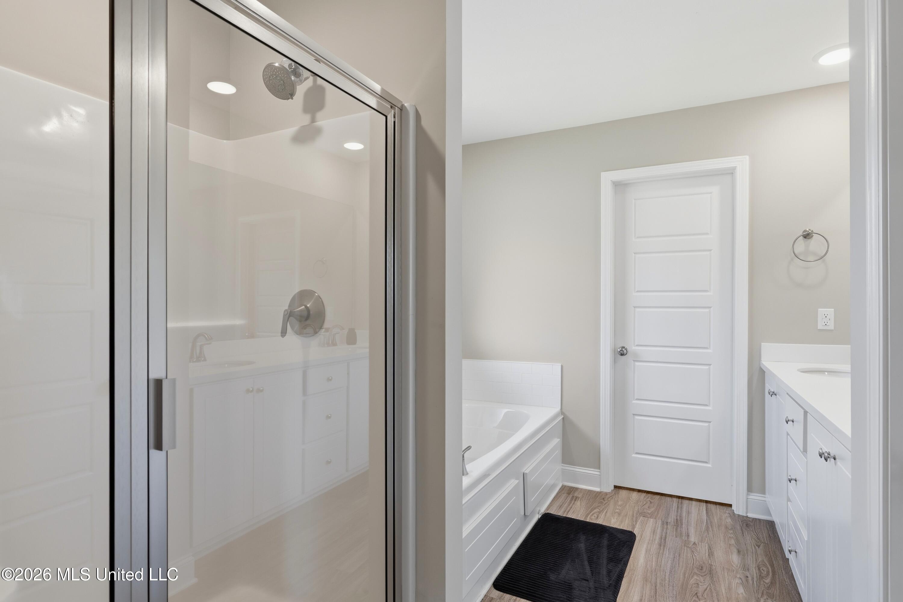 226 Jasmine Cove Circle Property Photo 15