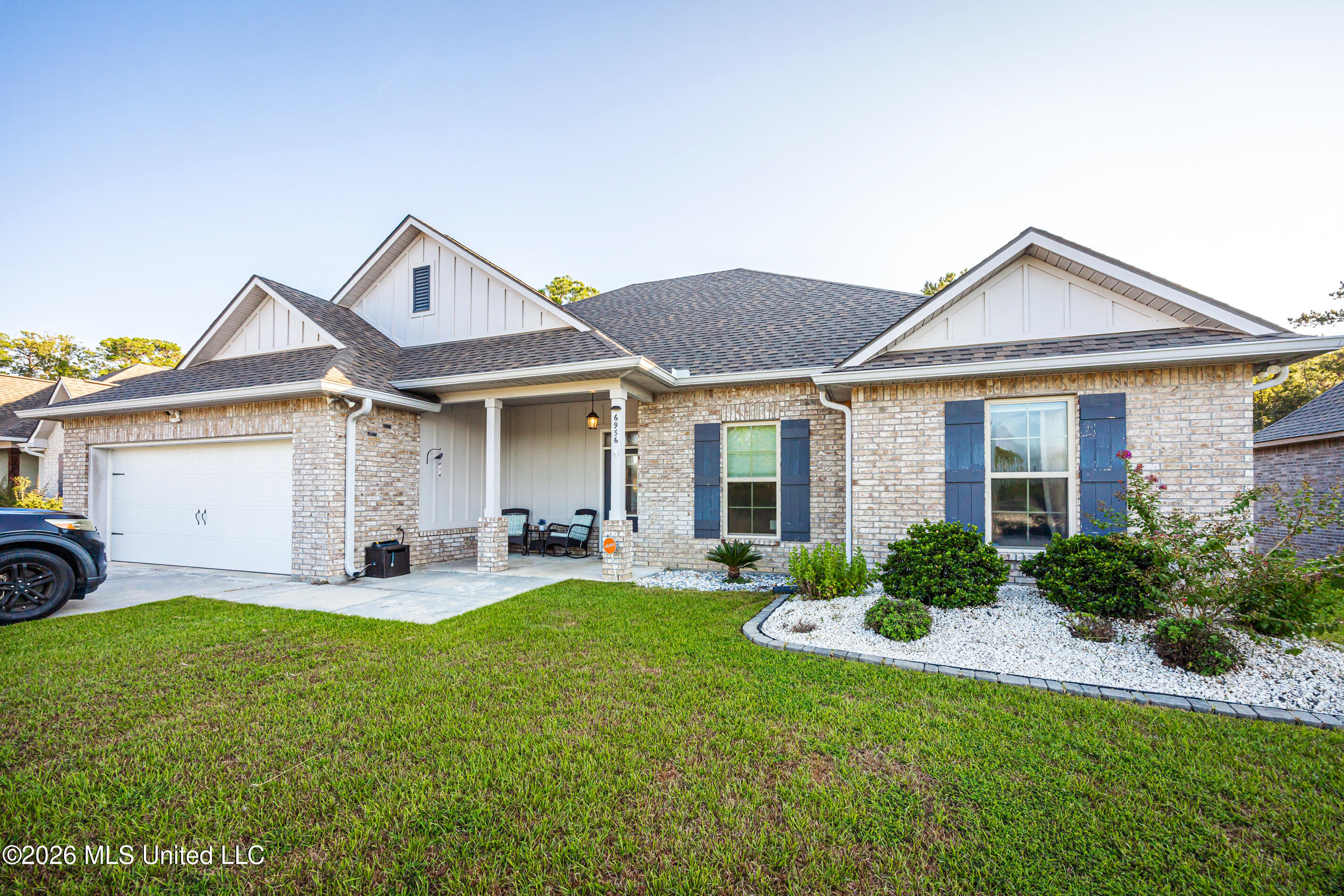 6956 Osprey Drive Property Photo 1