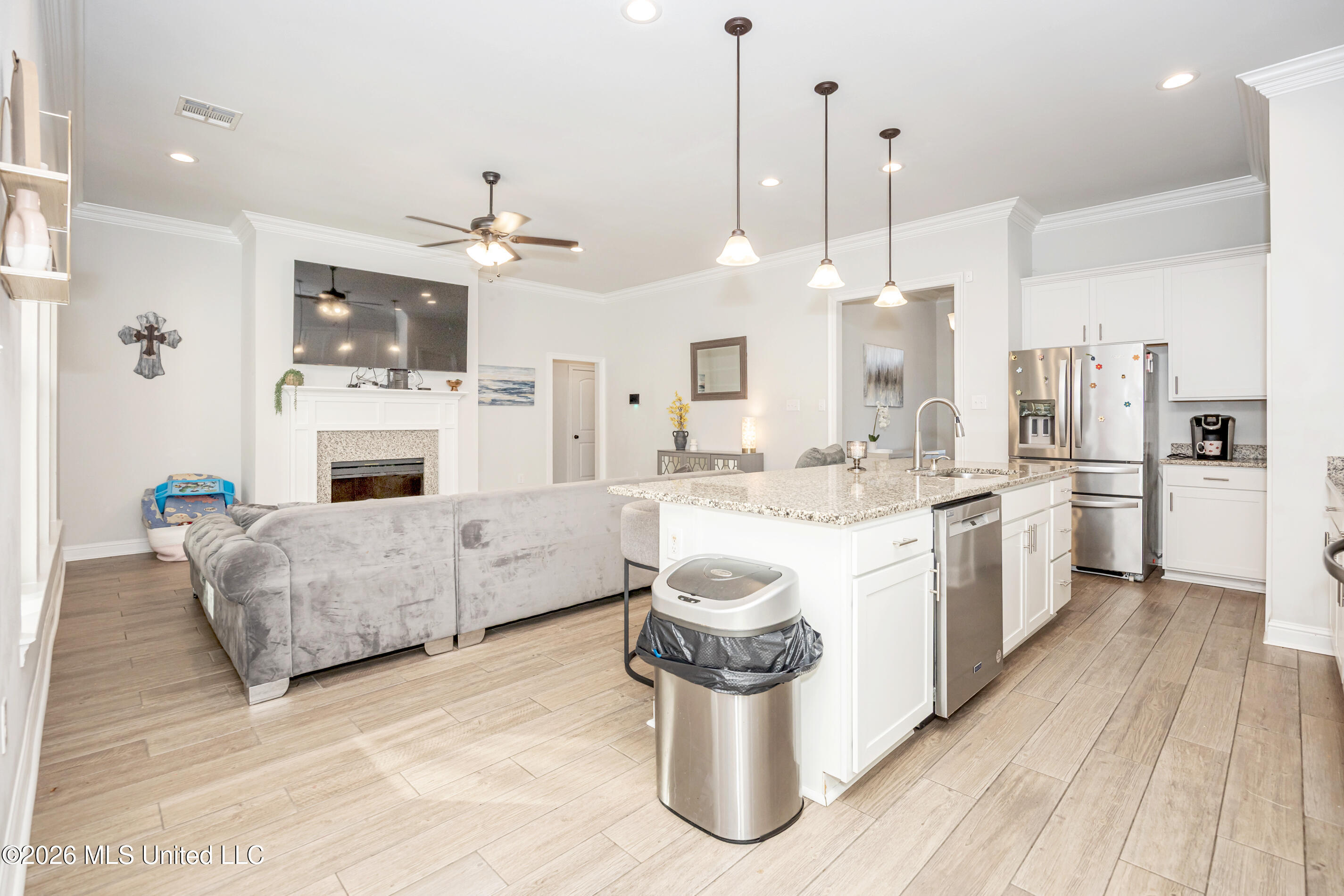 6956 Osprey Drive Property Photo 10