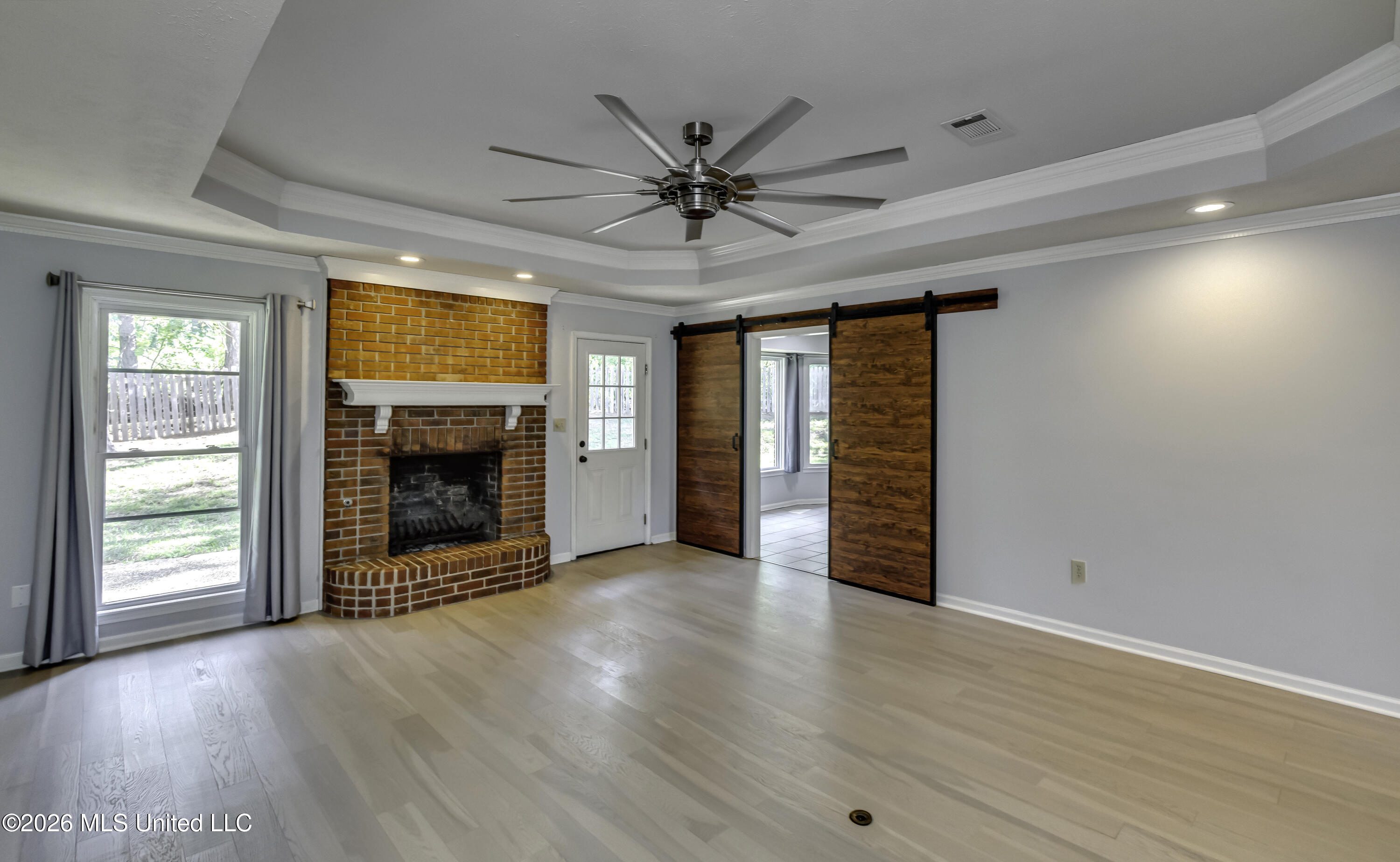 110 Carries Cove Property Photo 6