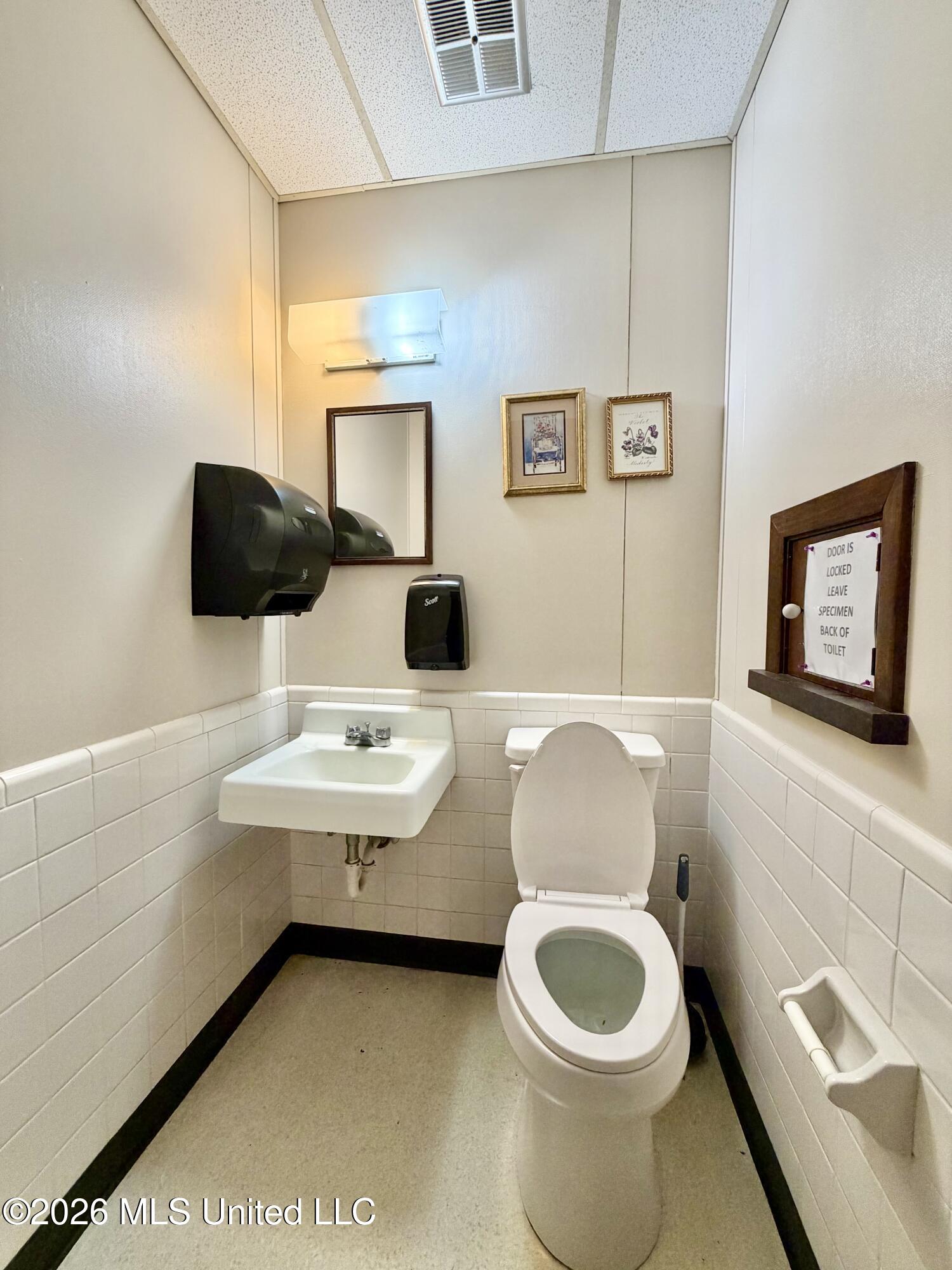 906 6th Avenue Property Photo 19