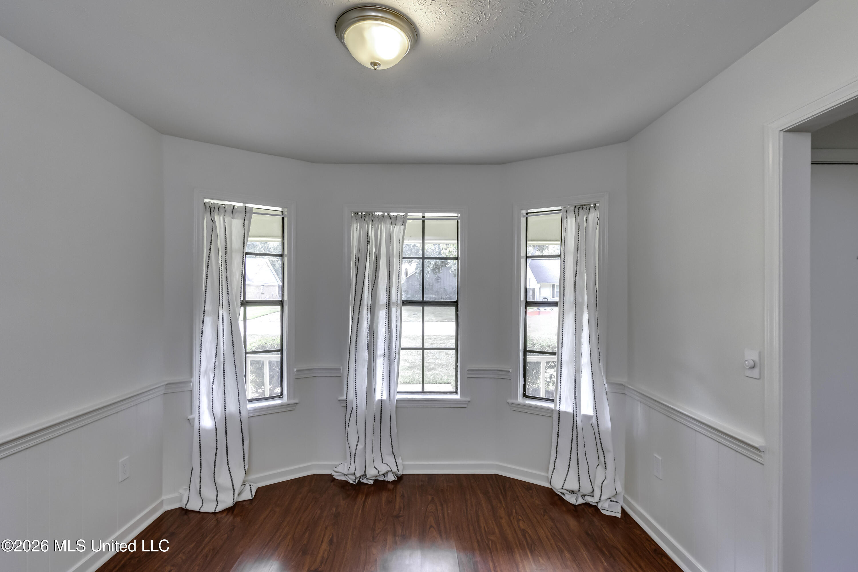 432 Green Leaf Trail Property Photo 7