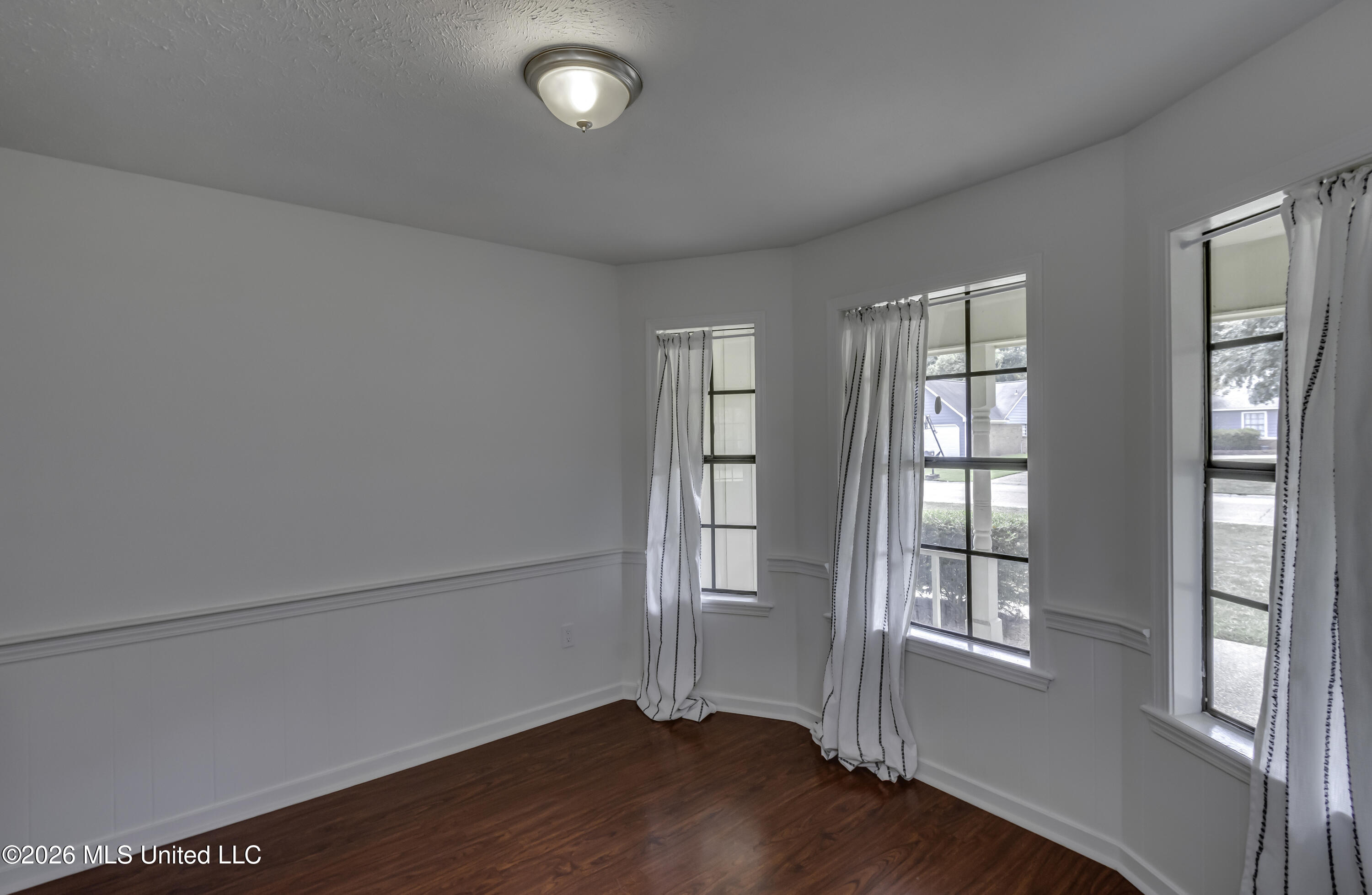 432 Green Leaf Trail Property Photo 8