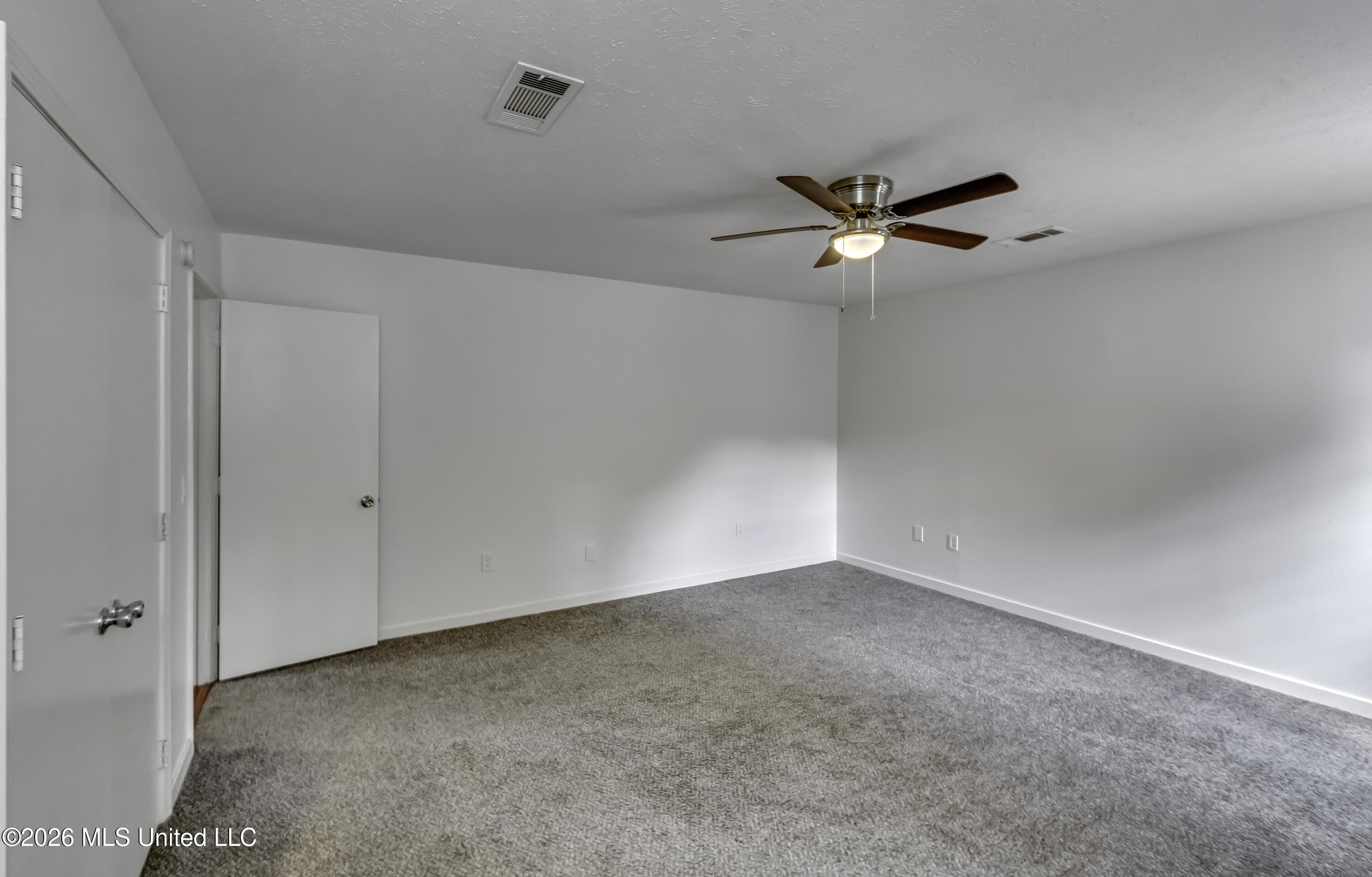 432 Green Leaf Trail Property Photo 18
