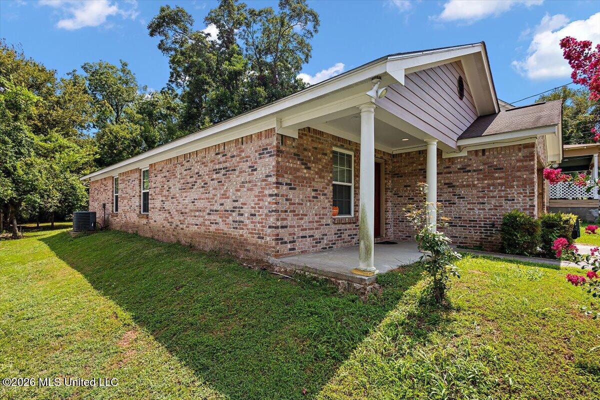 512 George Street Property Photo 2