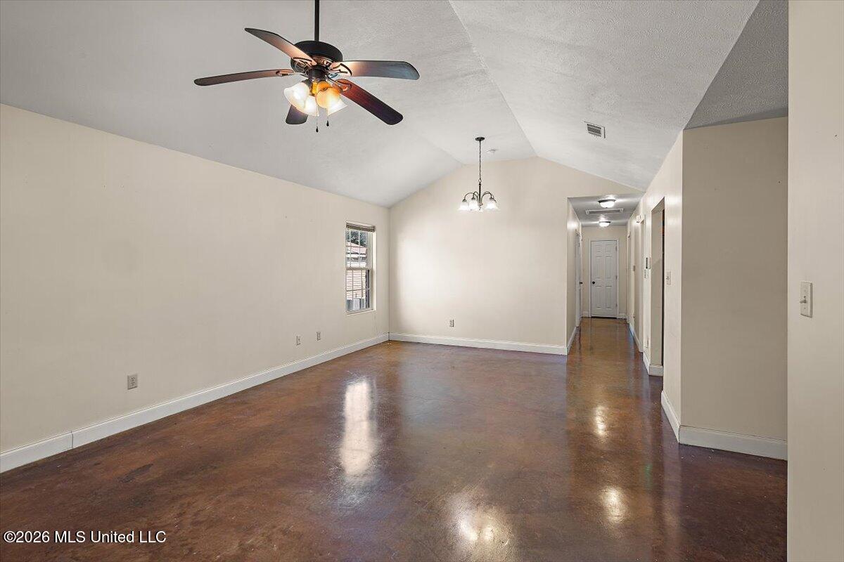 512 George Street Property Photo 6