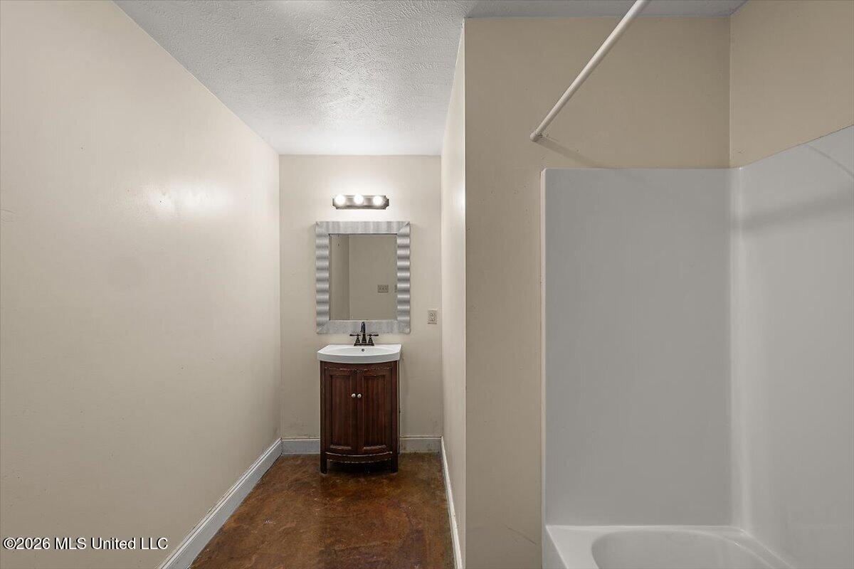 512 George Street Property Photo 12